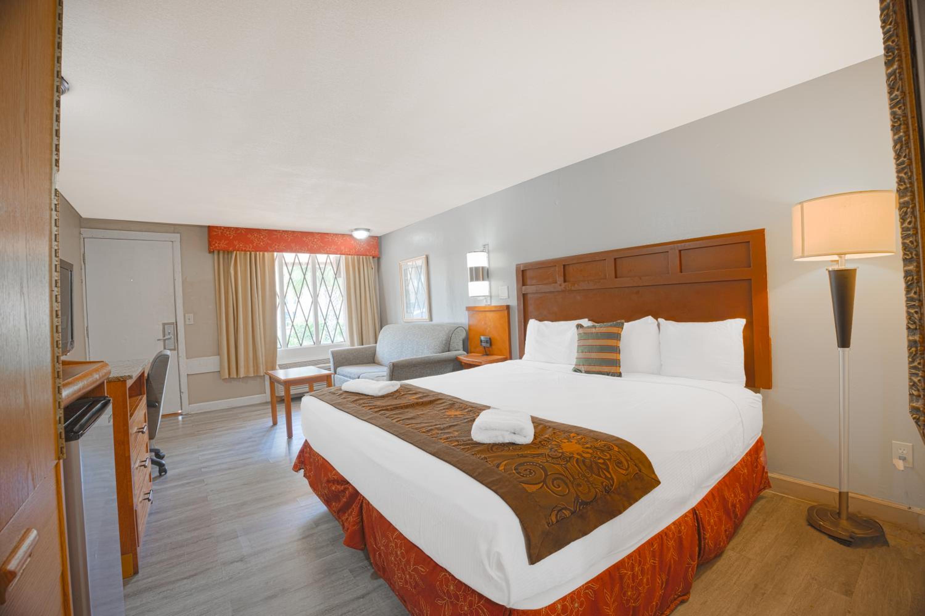 Liberty Inn and Suites Kissimmee near Disney World