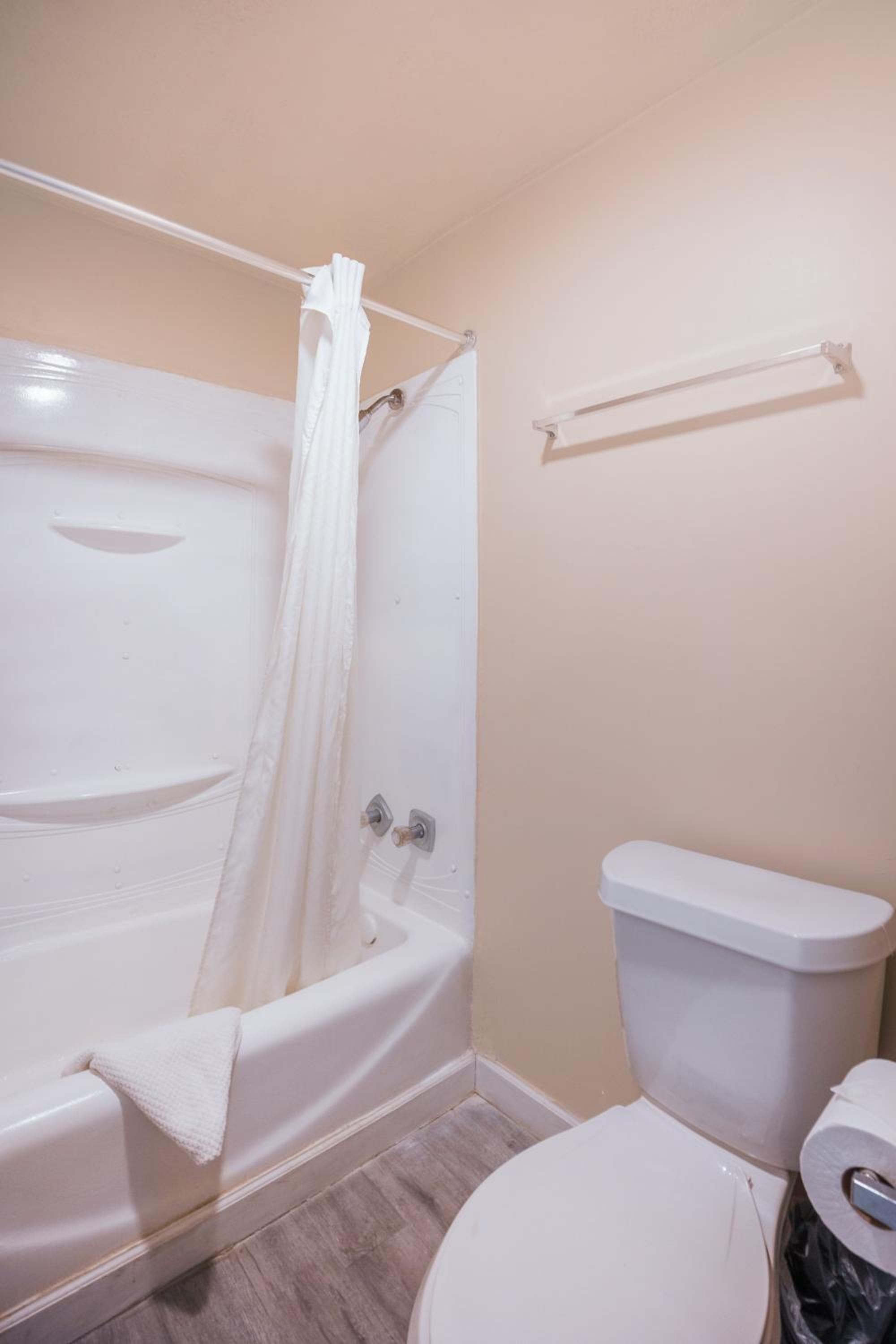 Liberty Inn and Suites Kissimmee near Disney World