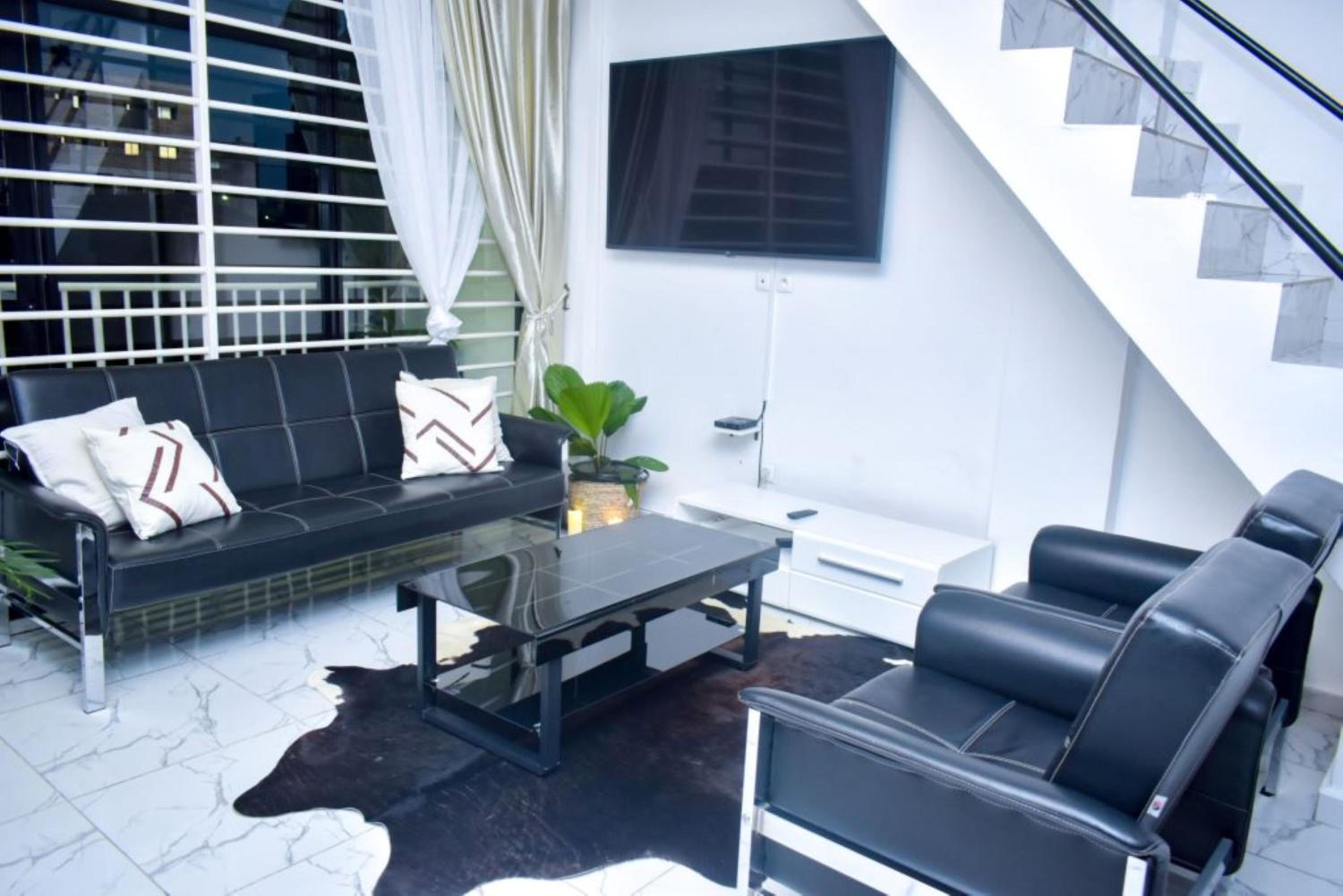 Luxury TownHouse
