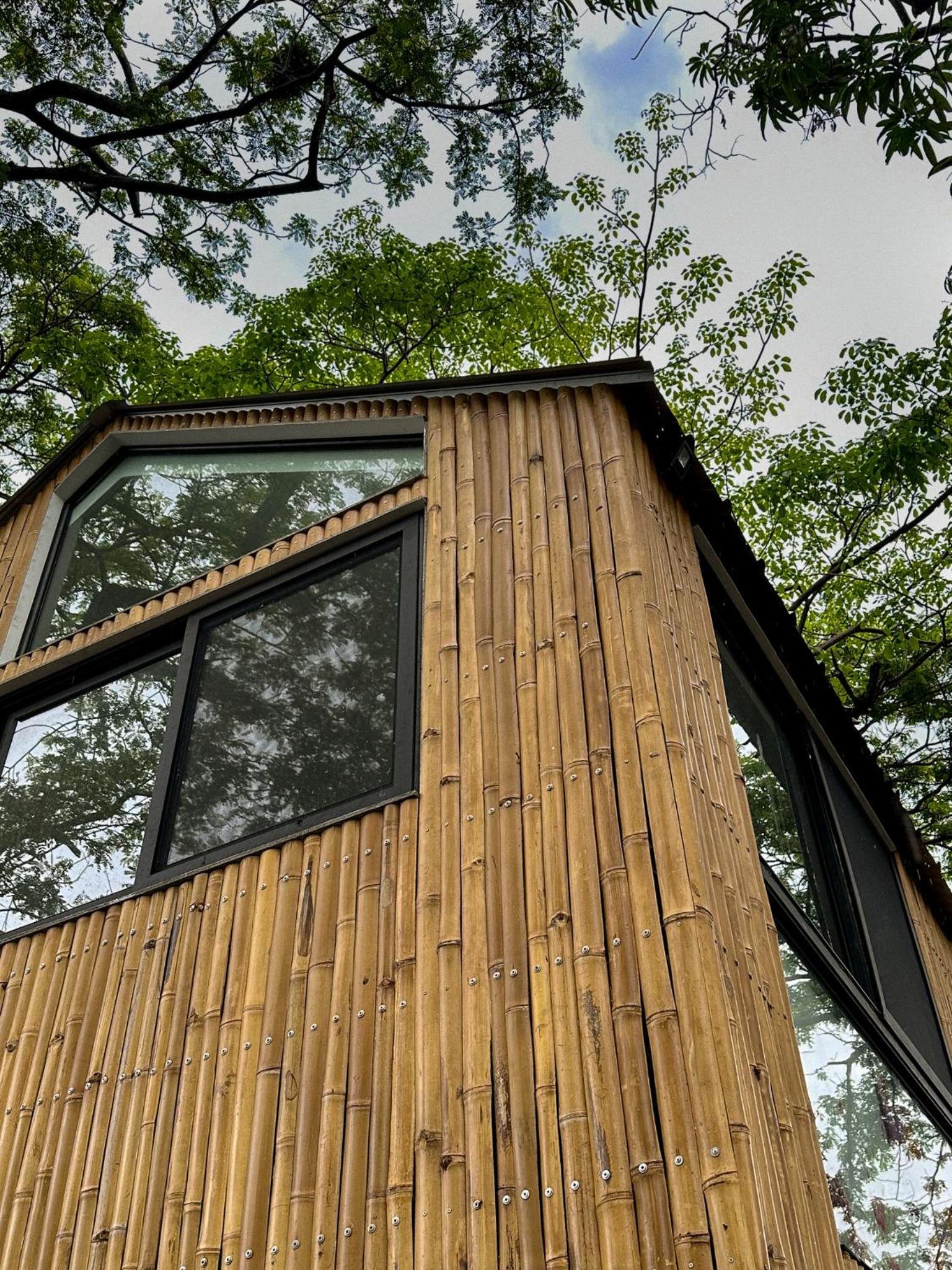 Unique Tiny House-Best Beach in El Zonte view 4