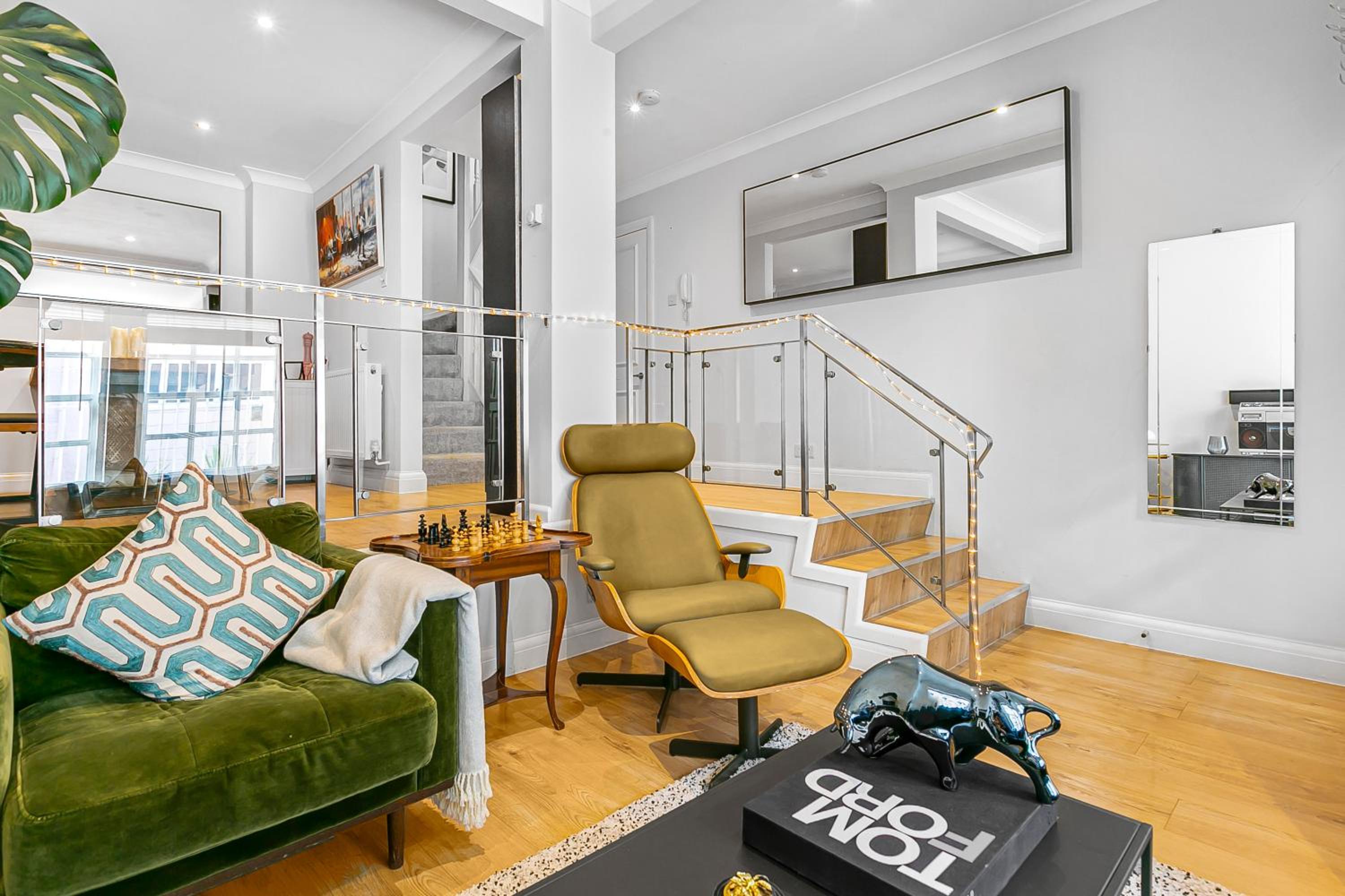 4 Bedroom House With Home Gym - Behind V&A Museum