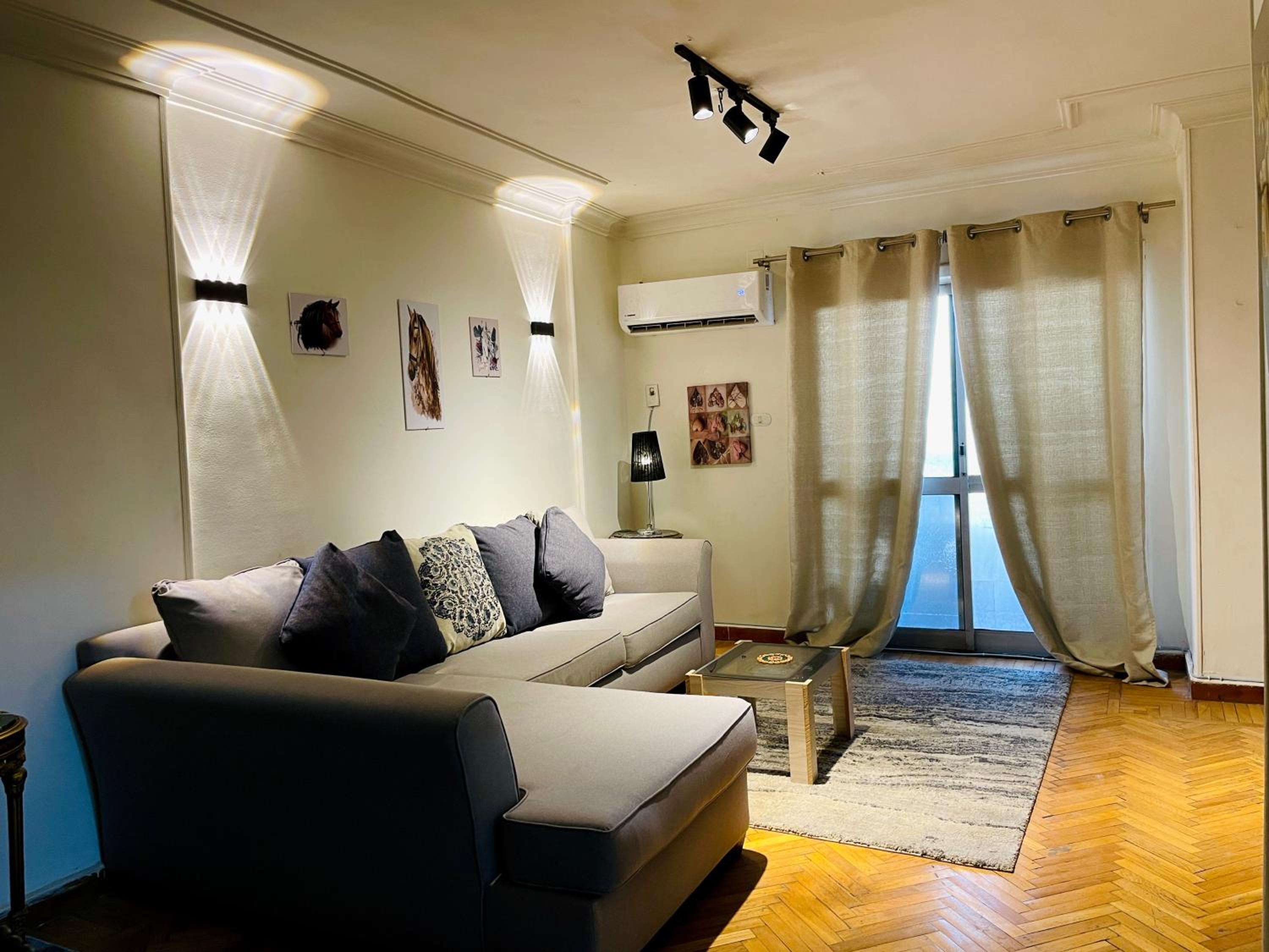 Modern 3BR Apartment - Steps from Abbas El Akkad and Citystars