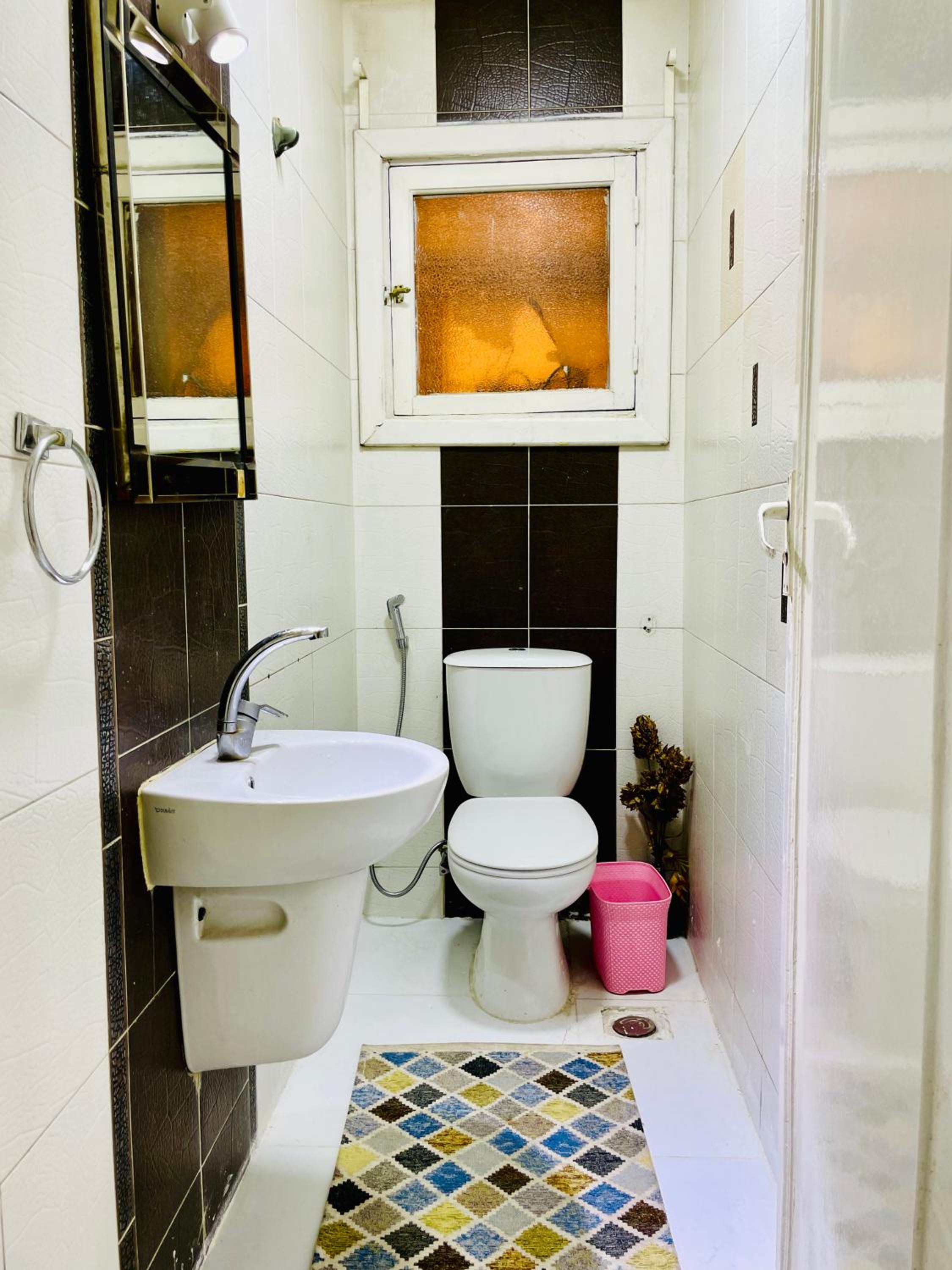 Modern 3BR Apartment - Steps from Abbas El Akkad and Citystars