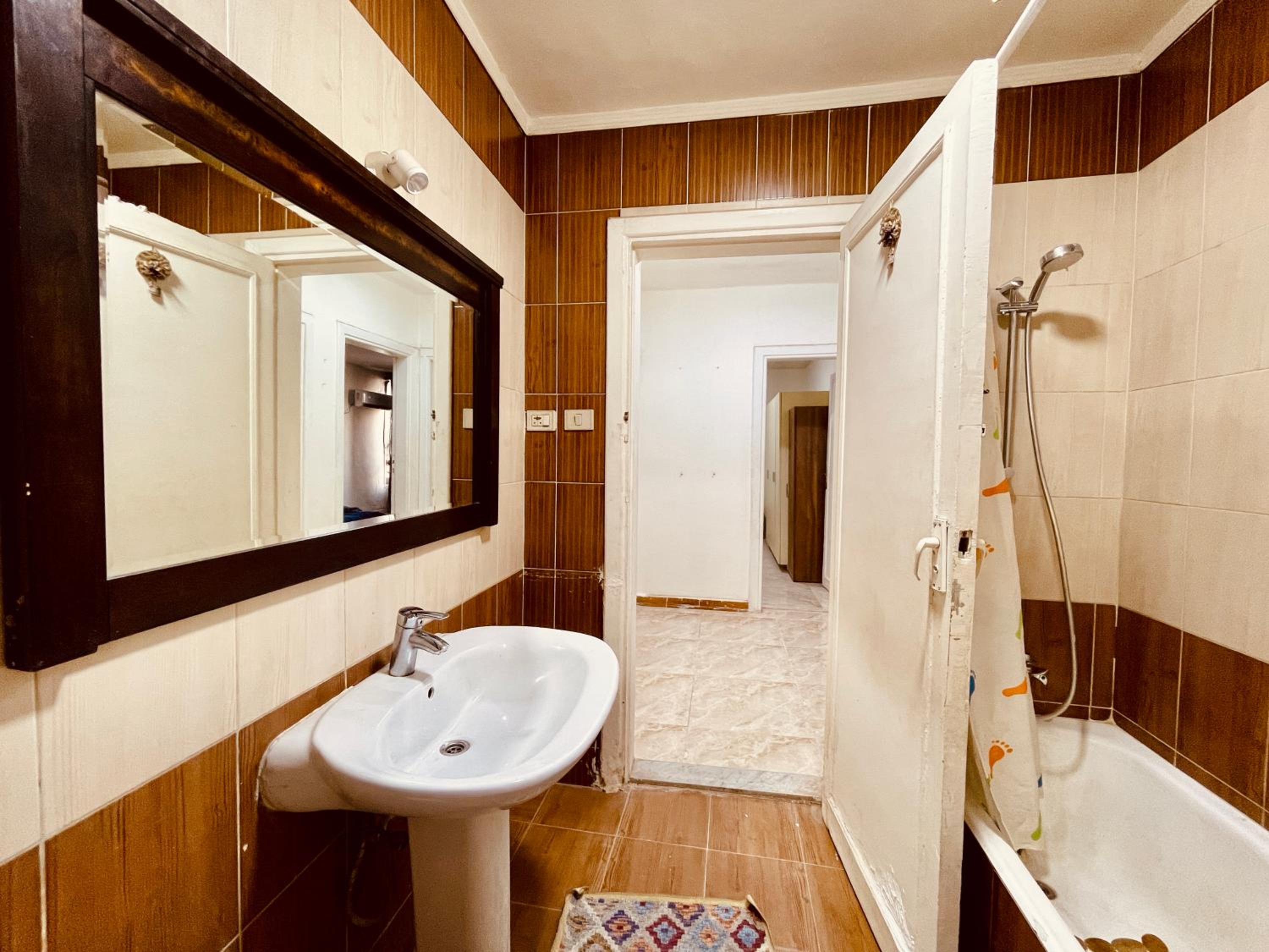 Modern 3BR Apartment - Steps from Abbas El Akkad and Citystars