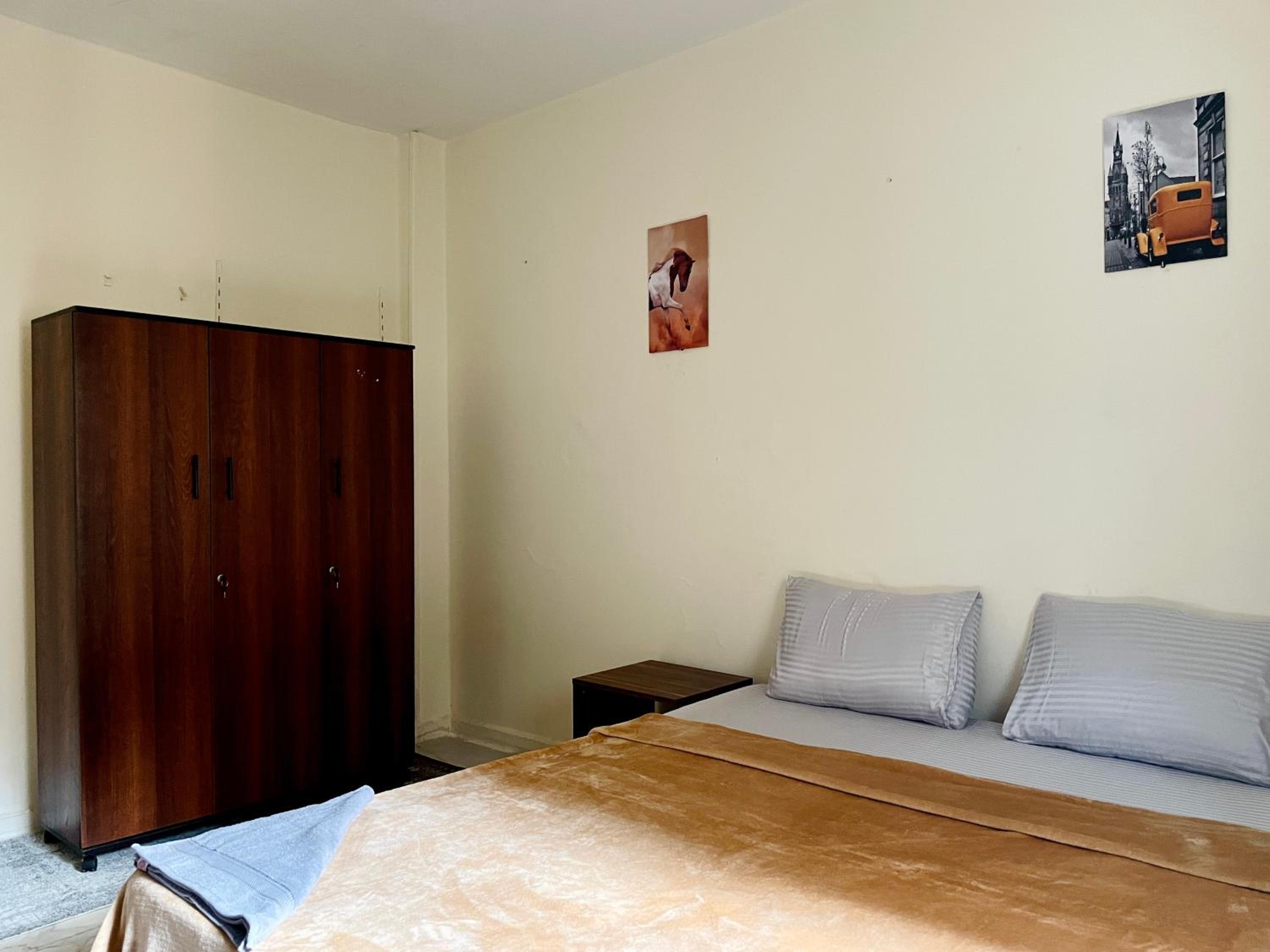 Modern 3BR Apartment - Steps from Abbas El Akkad and Citystars