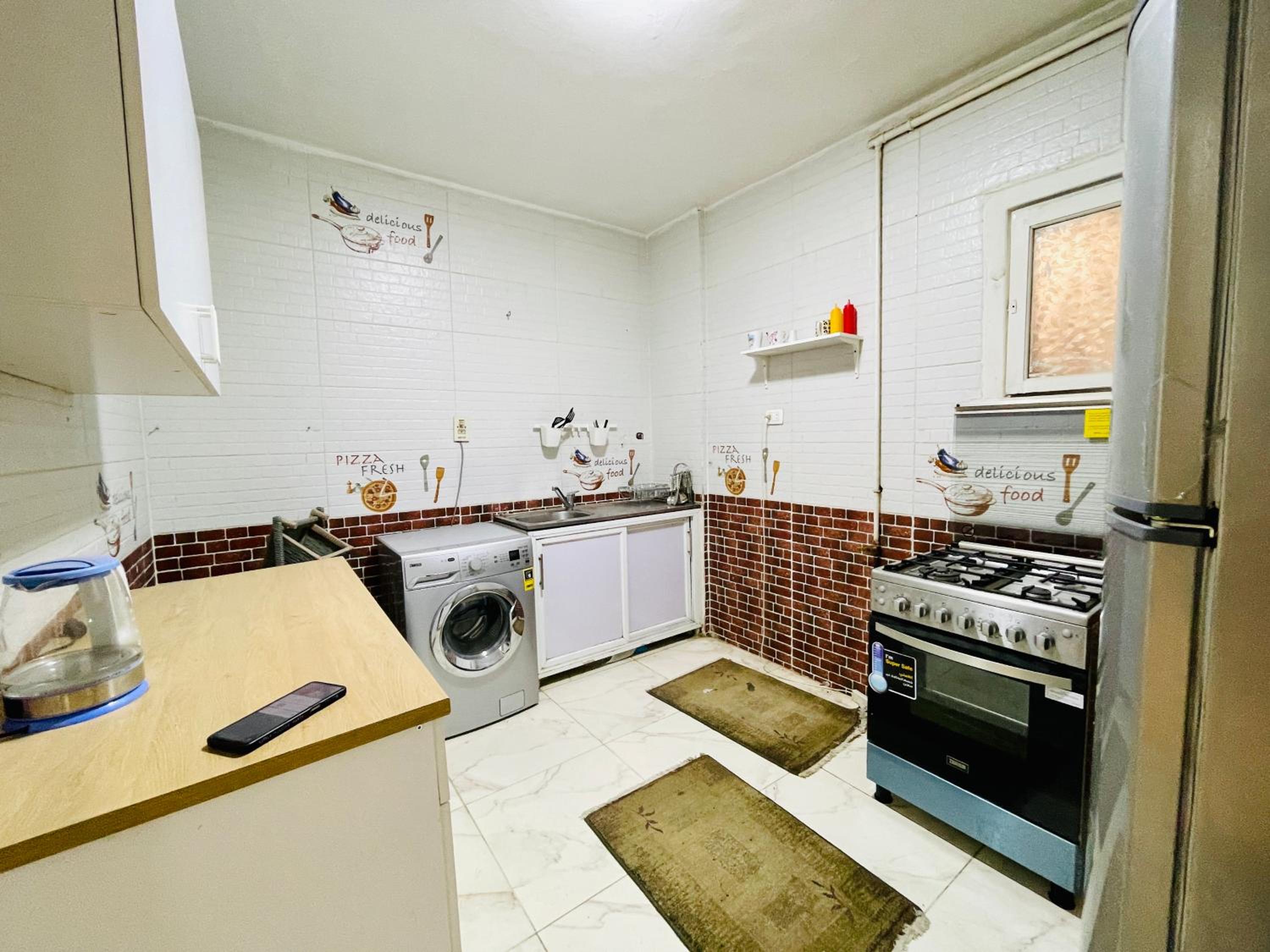 Modern 3BR Apartment - Steps from Abbas El Akkad and Citystars