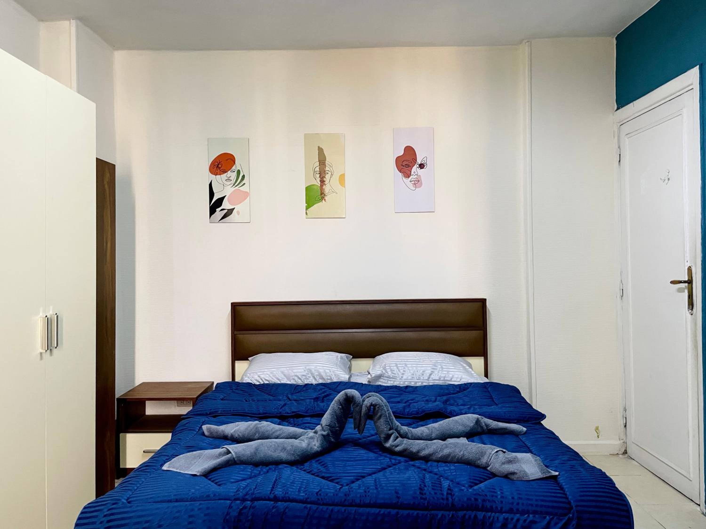 Modern 3BR Apartment - Steps from Abbas El Akkad and Citystars