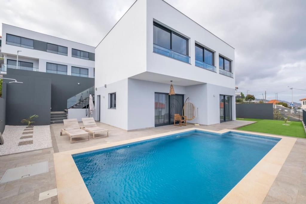 Villa View to the Desertas