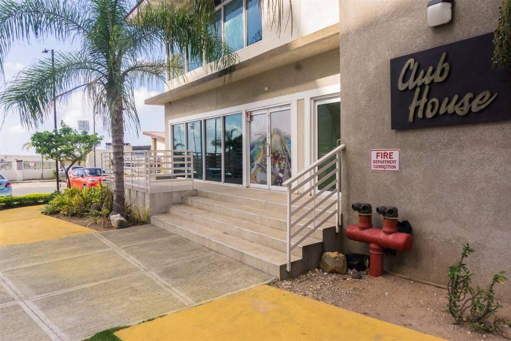 Jamaica Vacation Rentals - Kingston Luxury Home