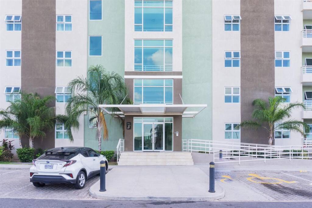 Jamaica Vacation Rentals - Kingston Luxury Home
