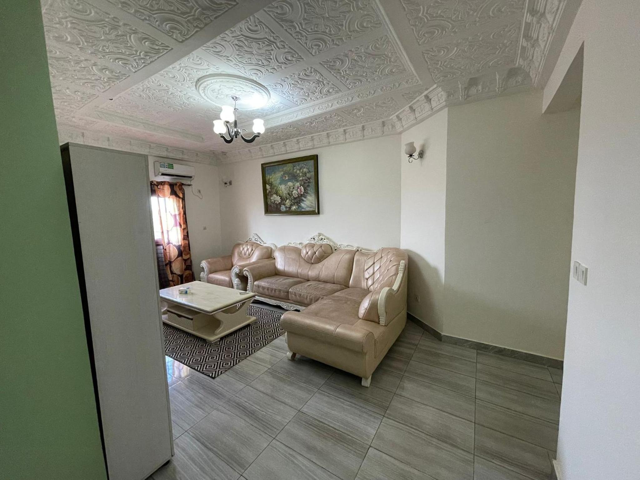 Appartement spacieux à Nongo,UNC view 2