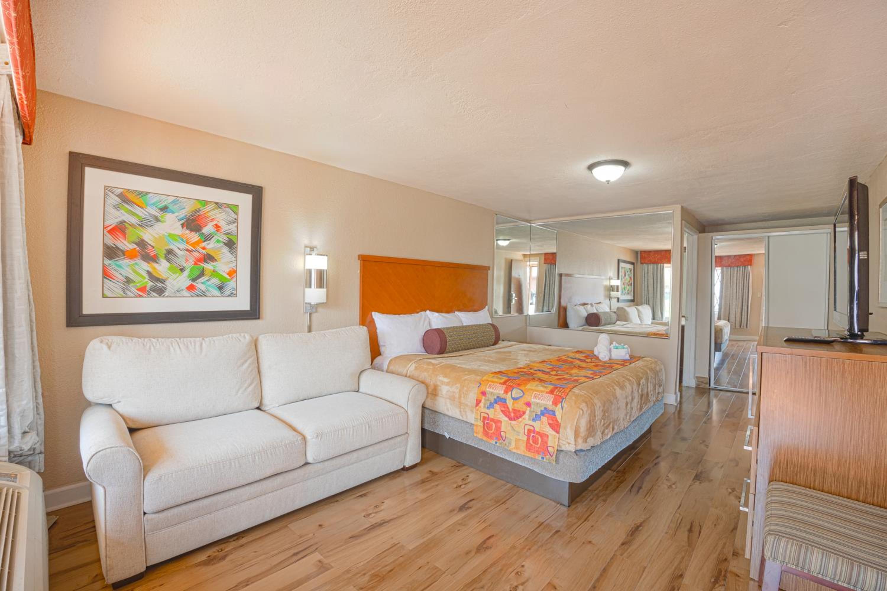 Liberty Inn and Suites Kissimmee near Disney World