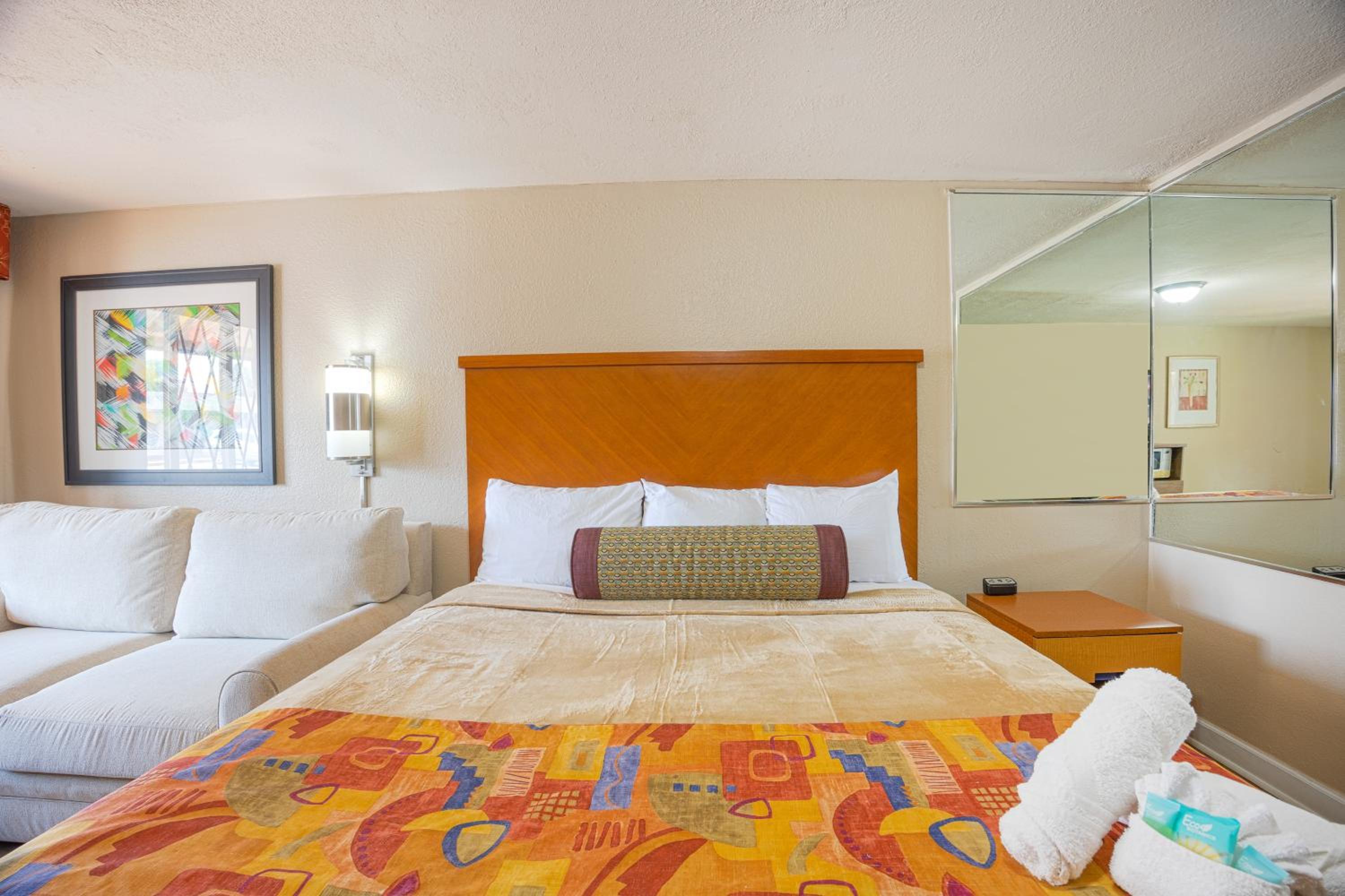 Liberty Inn and Suites Kissimmee near Disney World