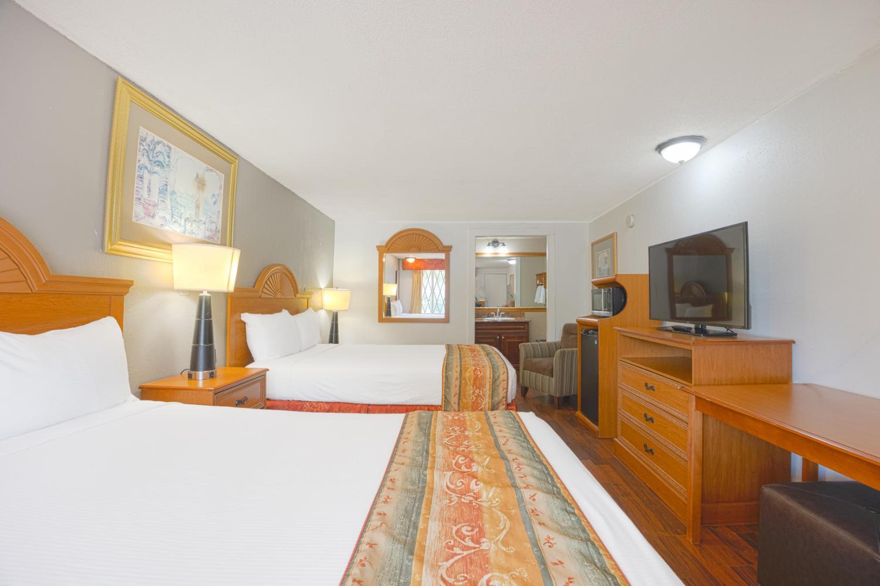 Liberty Inn and Suites Kissimmee near Disney World