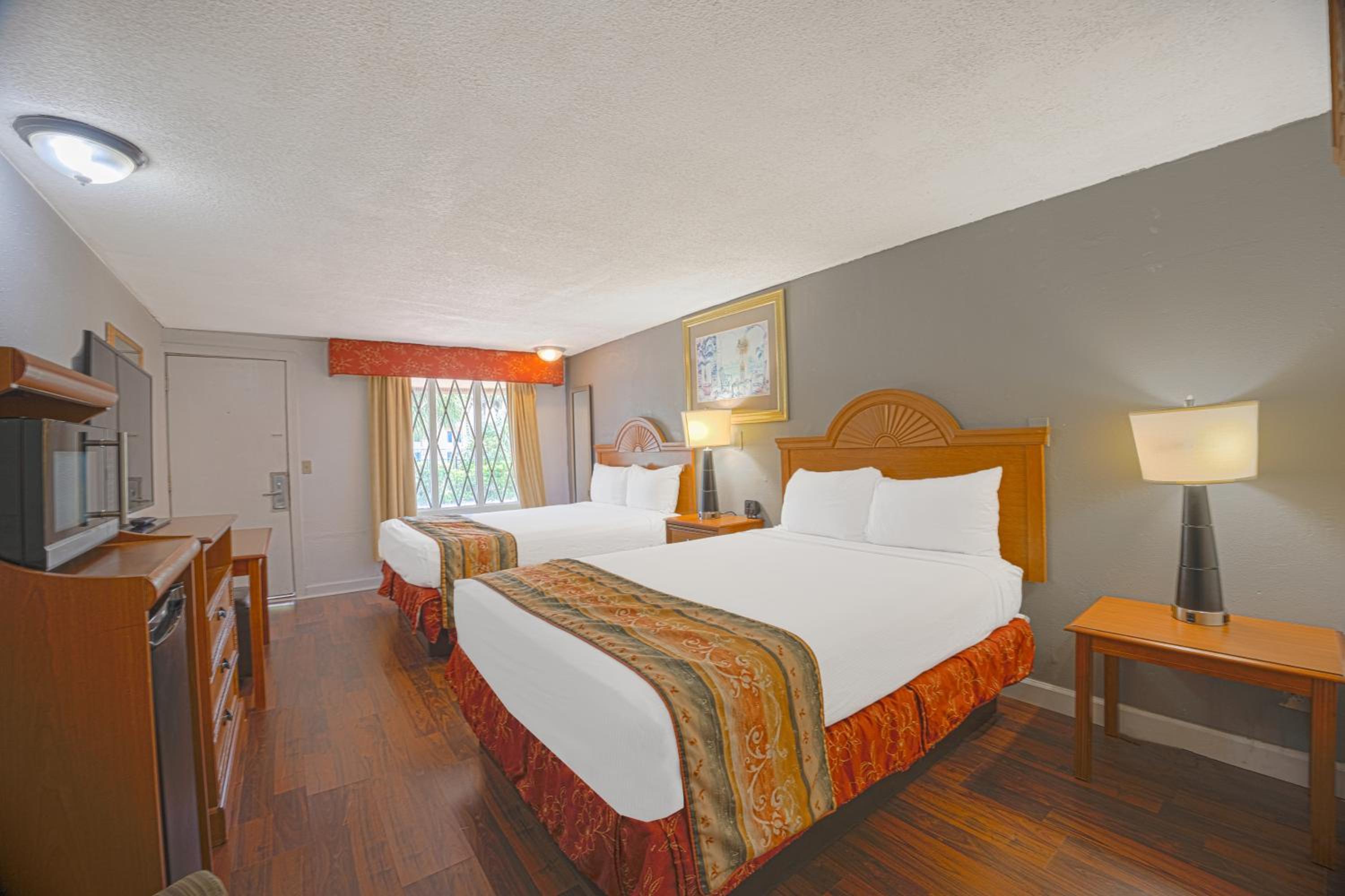 Liberty Inn and Suites Kissimmee near Disney World