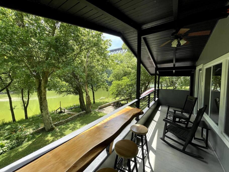 Richmond Vacations - River House - Cottage with KY River View  Access - Property Image 1