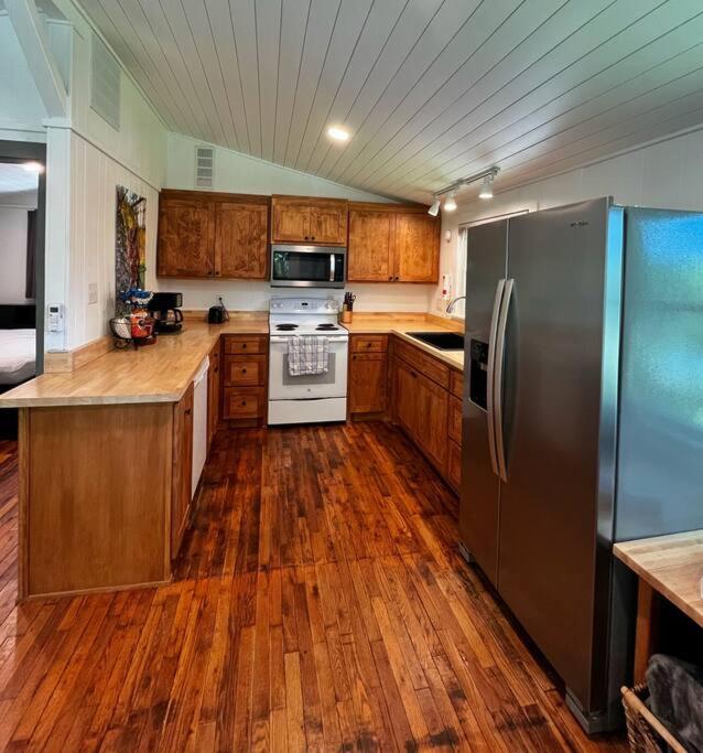 River House - Cottage with KY River View & Access