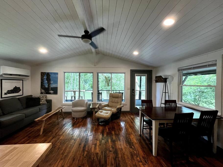 River House - Cottage with KY River View & Access