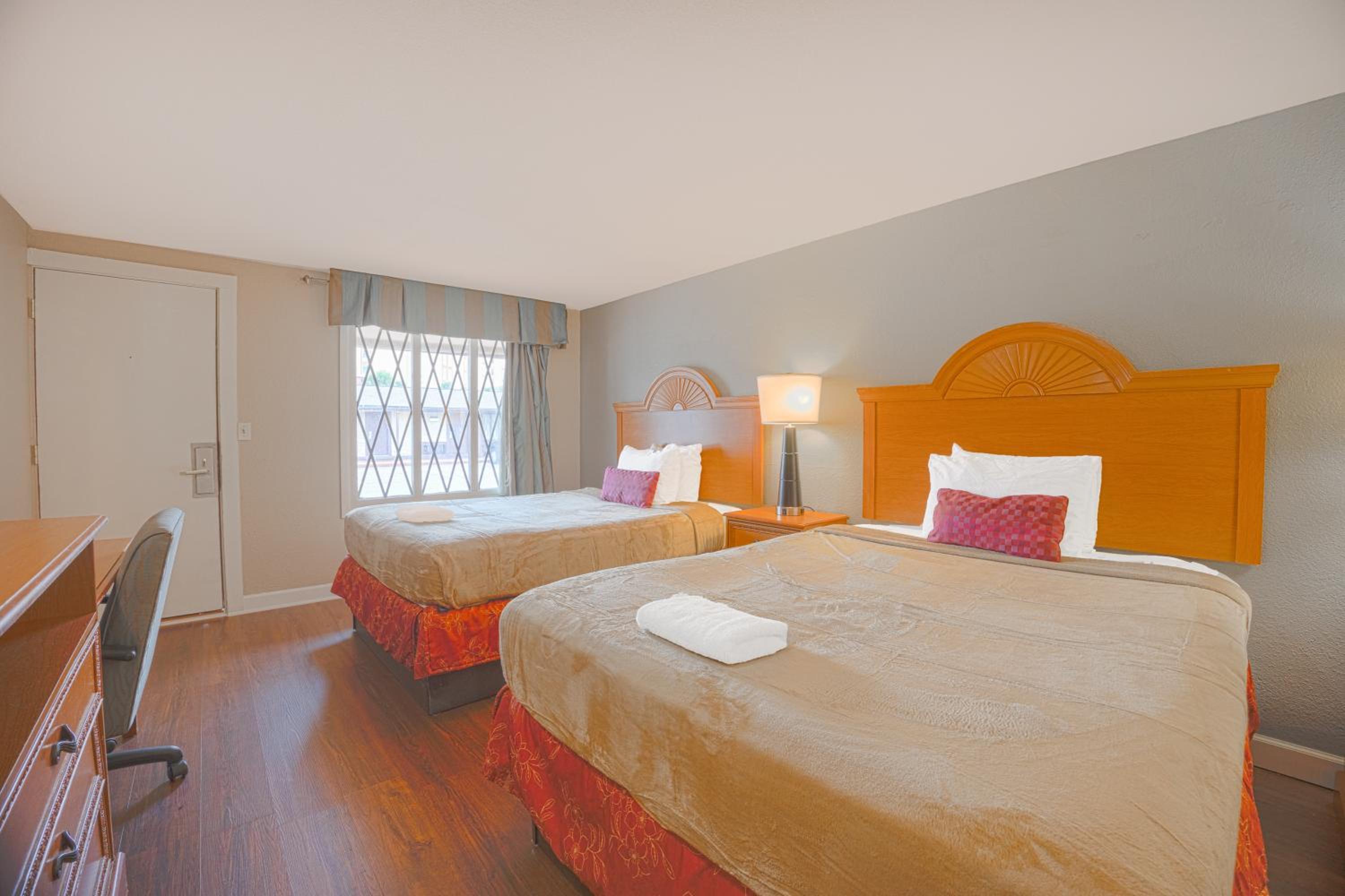 Liberty Inn and Suites Kissimmee near Disney World