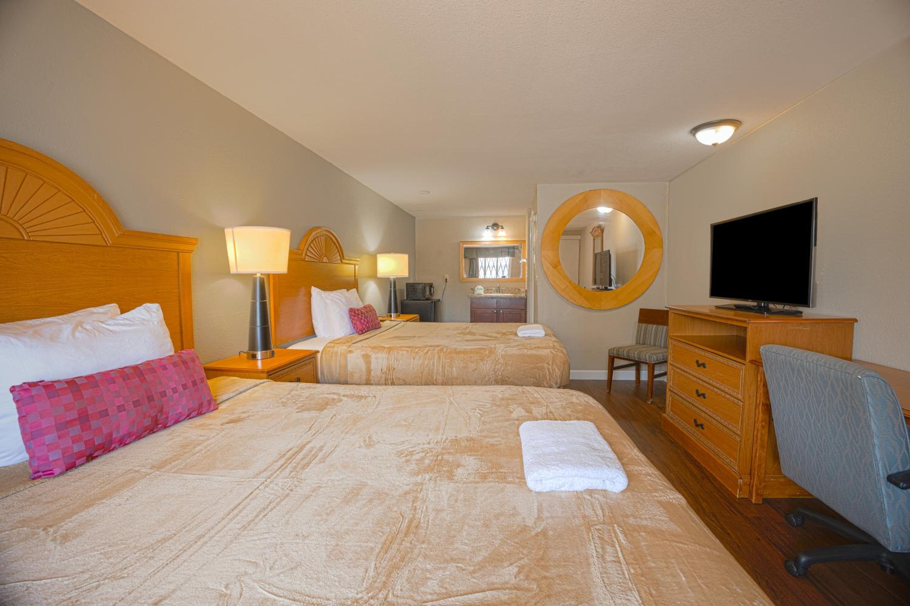 Liberty Inn and Suites Kissimmee near Disney World