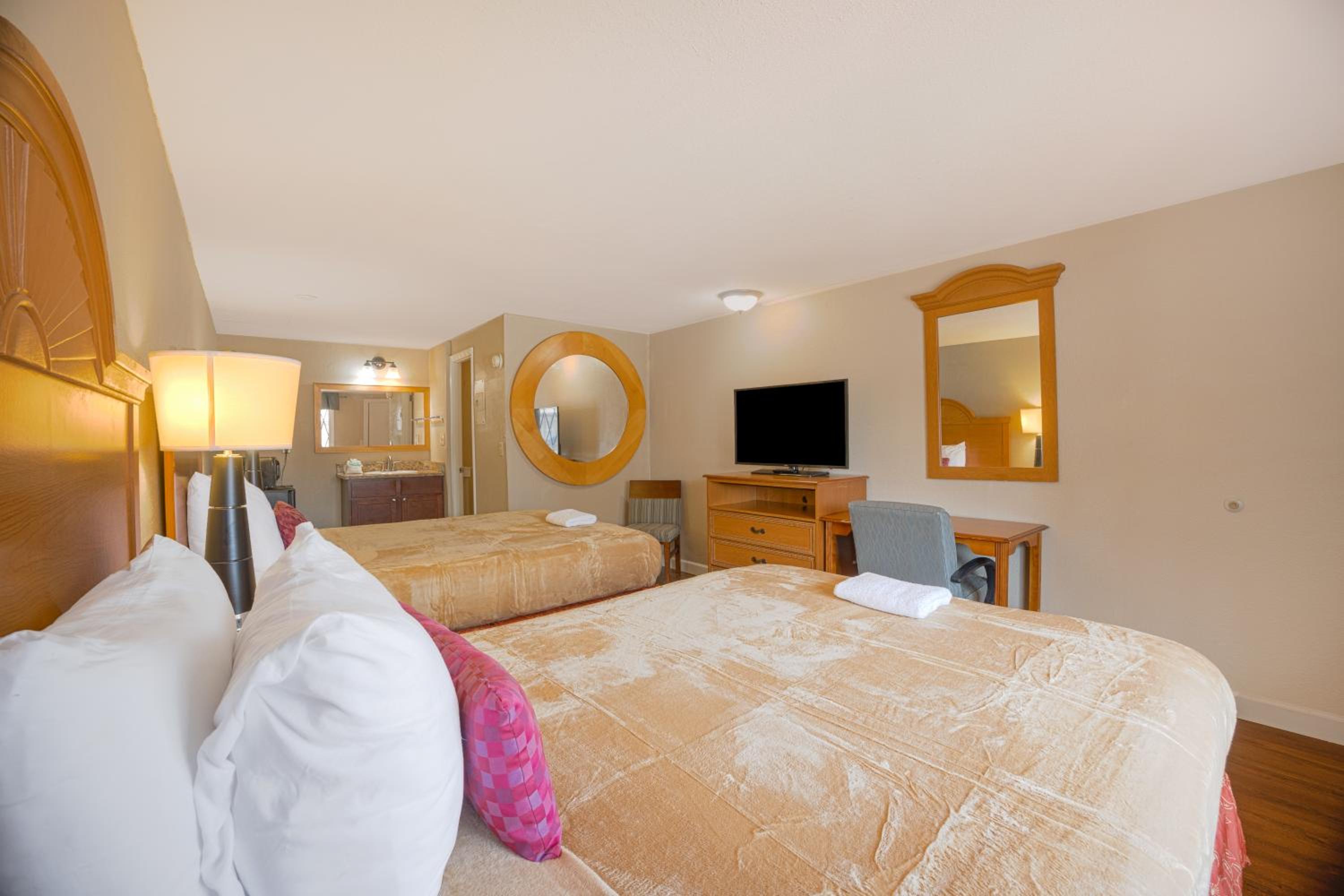 Liberty Inn and Suites Kissimmee near Disney World