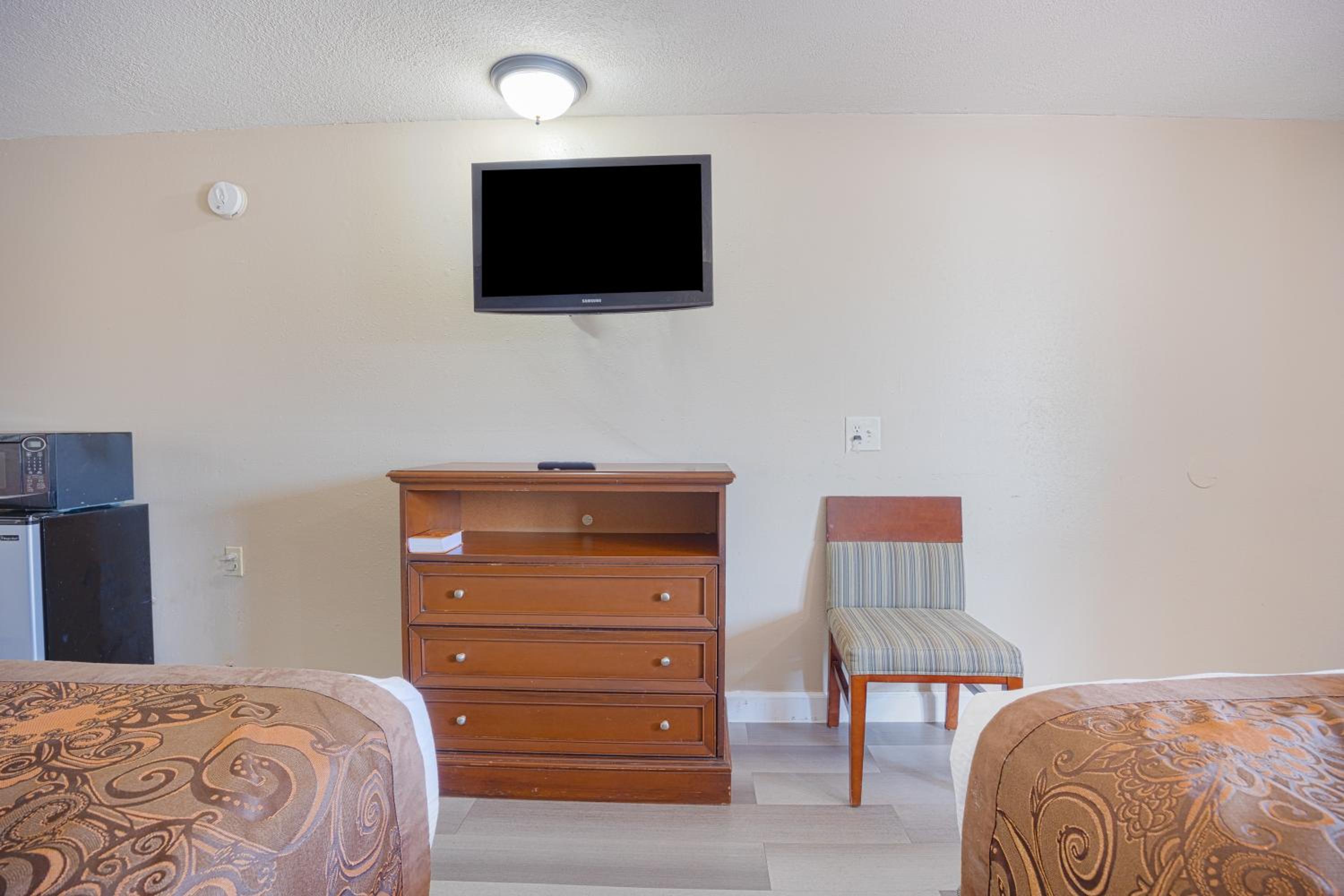 Liberty Inn and Suites Kissimmee near Disney World