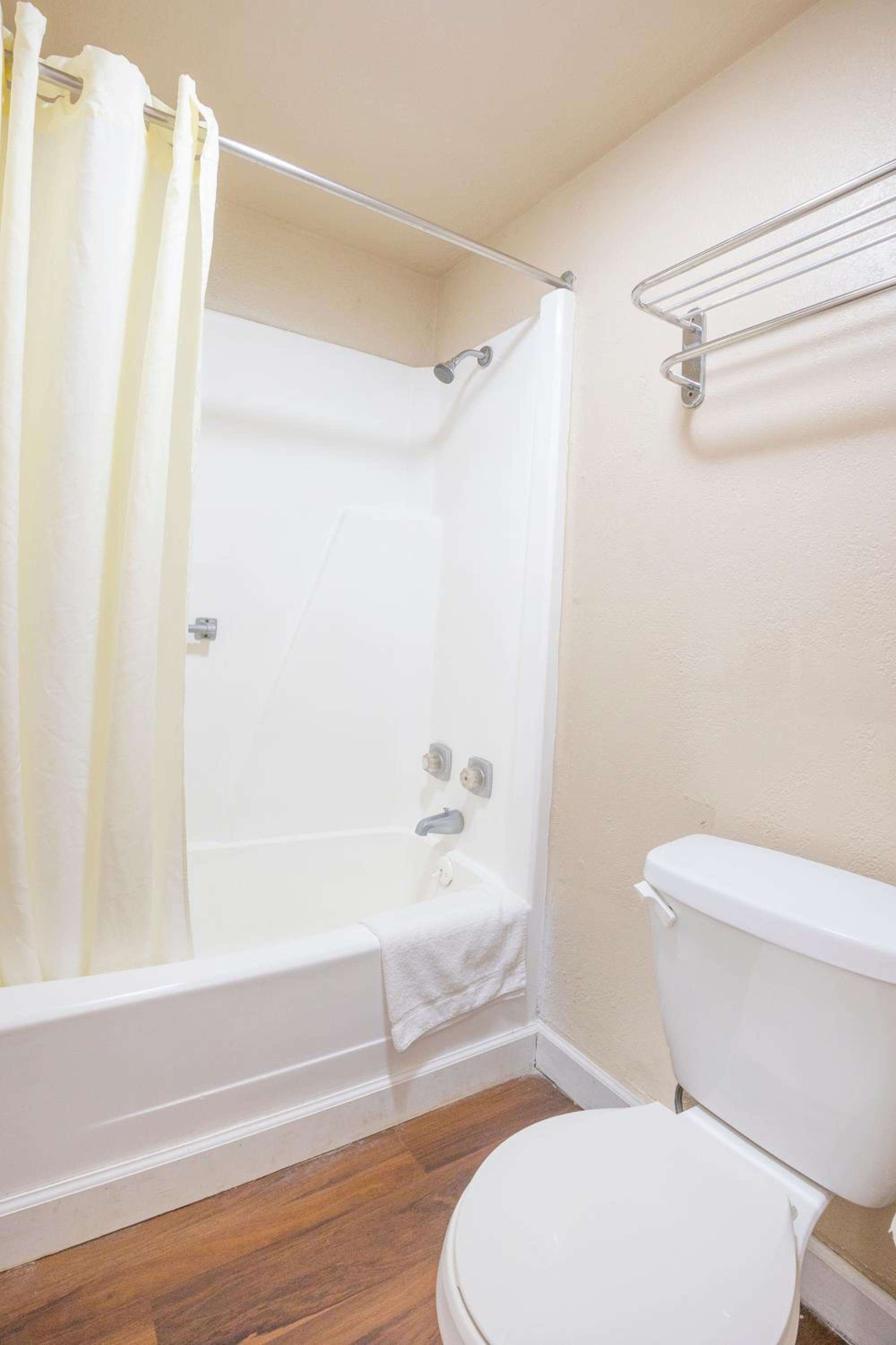 Liberty Inn and Suites Kissimmee near Disney World