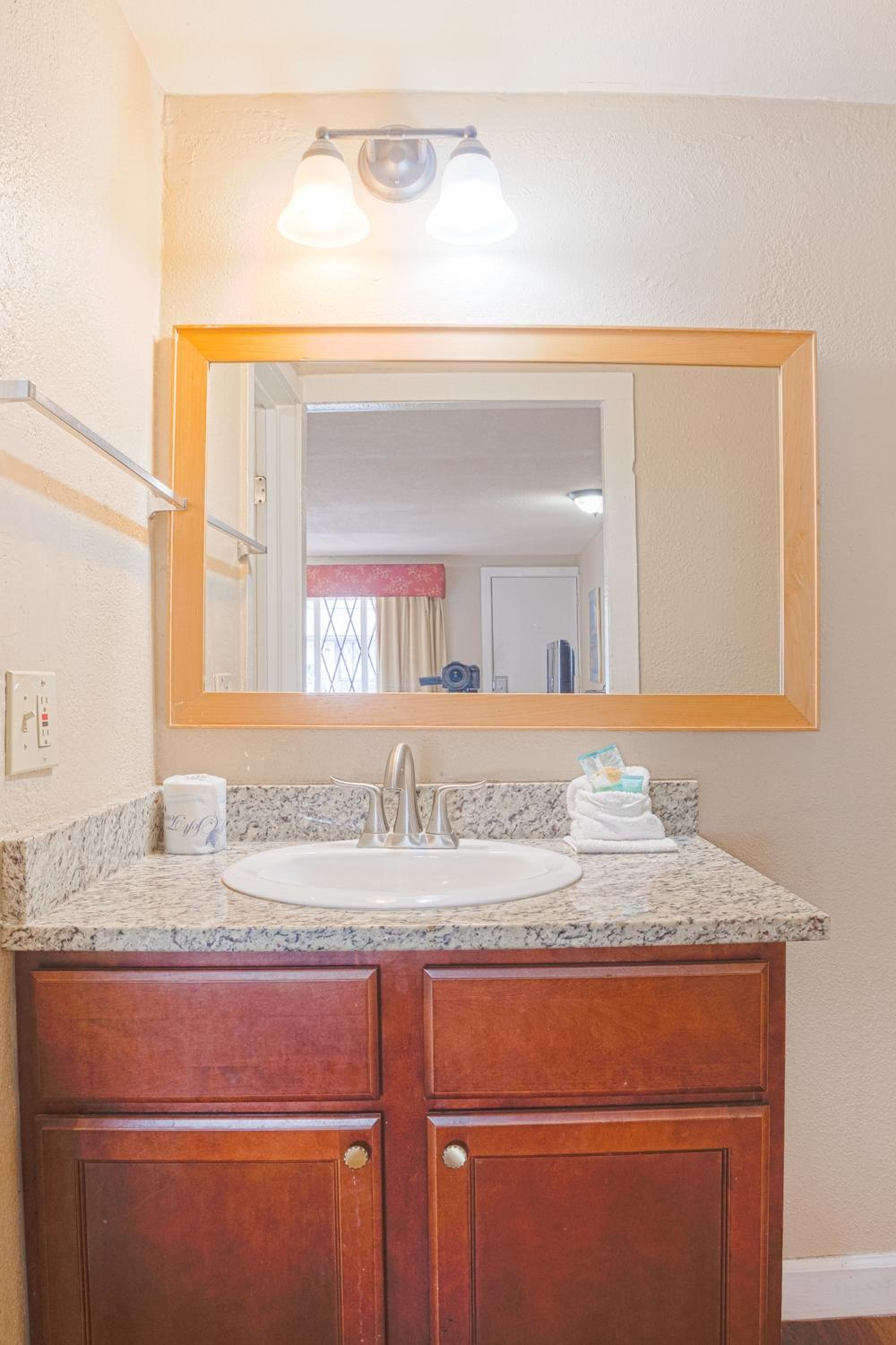 Liberty Inn and Suites Kissimmee near Disney World