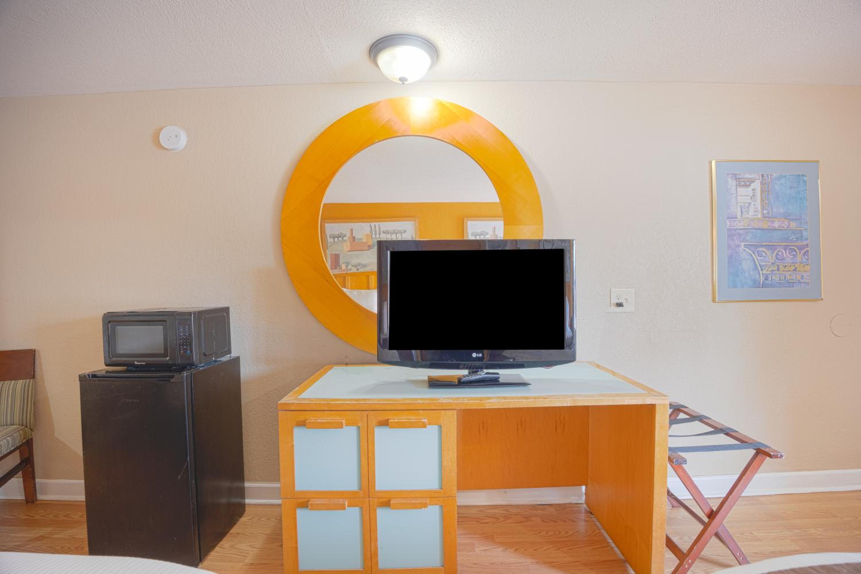 Liberty Inn and Suites Kissimmee near Disney World