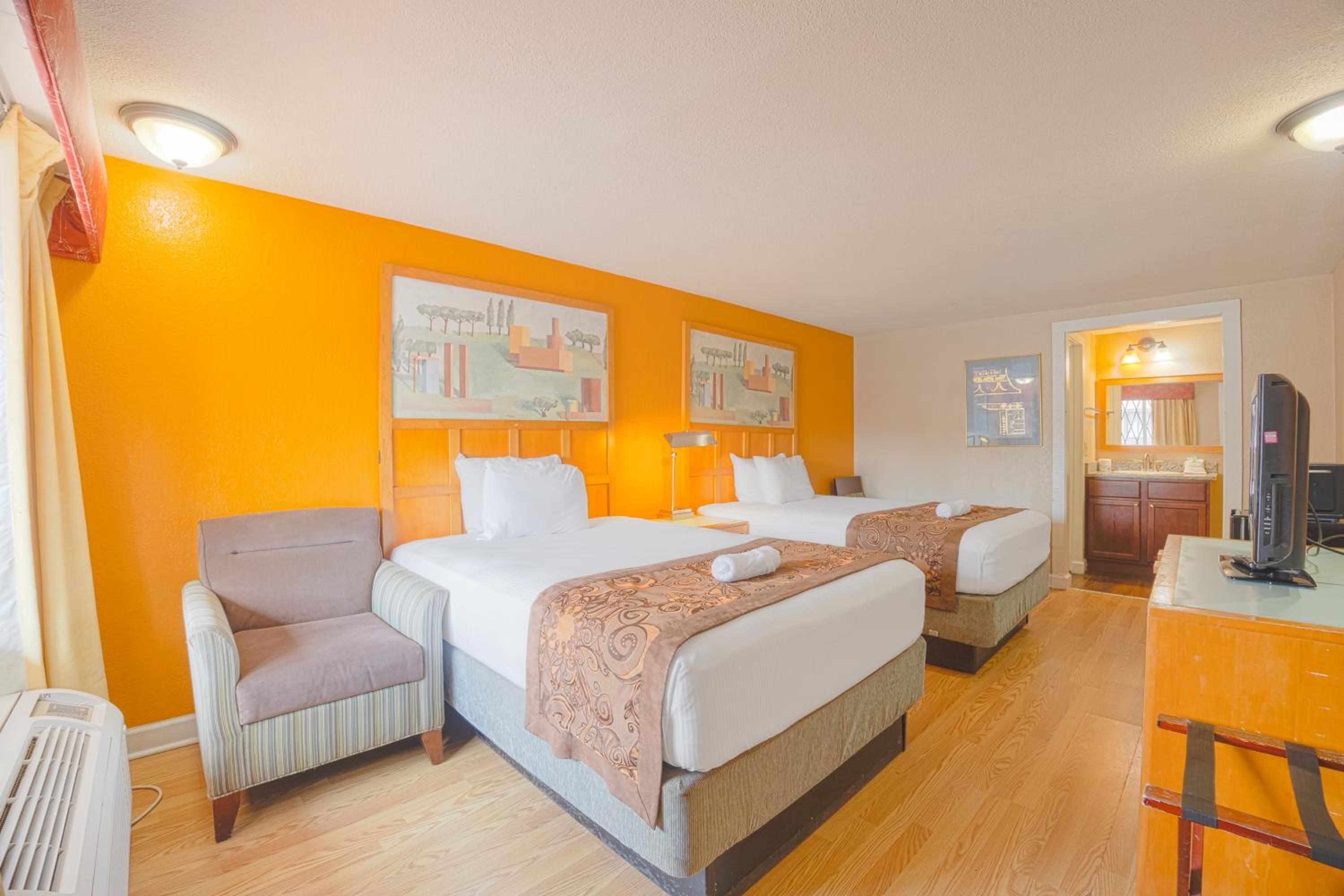 Liberty Inn and Suites Kissimmee near Disney World