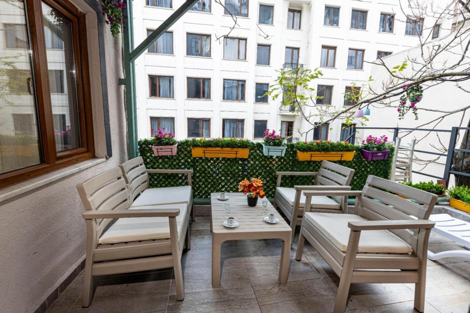 APOLLO HOTEL & APARTMENtS - Image 11