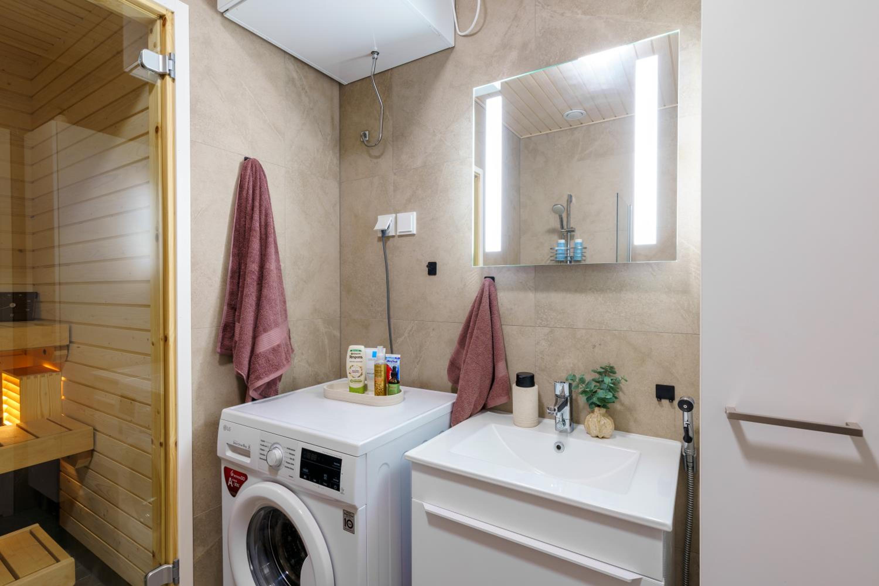 Apartment with sauna