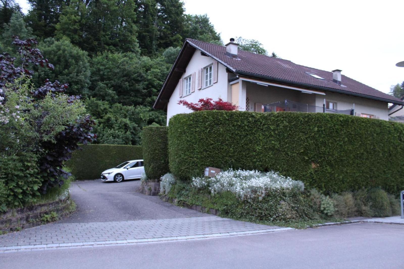 Spacious Cozy House for Groups & Families 2 Floors & free parking