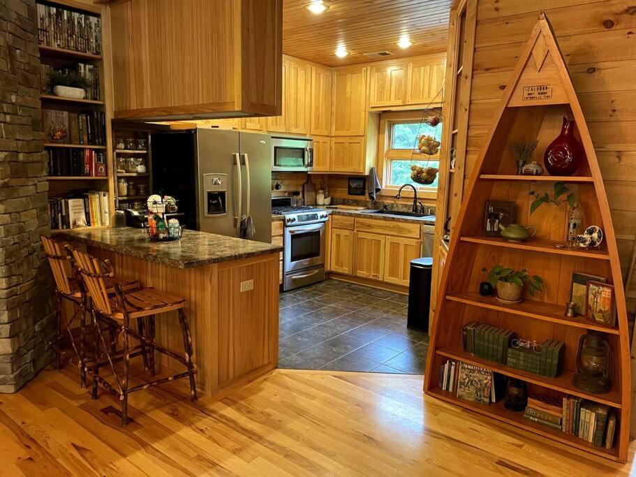 Highbridge River Cabin - Property Image 16