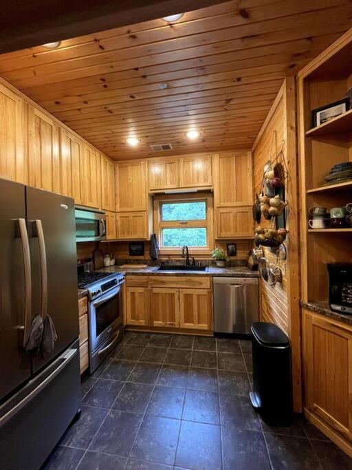 Highbridge River Cabin - Property Image 5