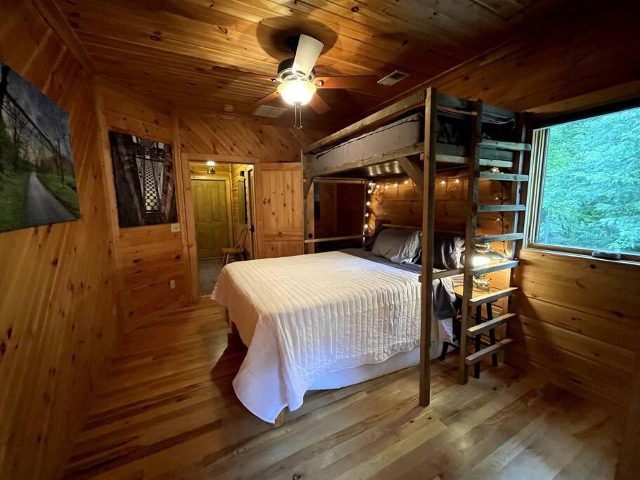 Highbridge River Cabin - Property Image 3