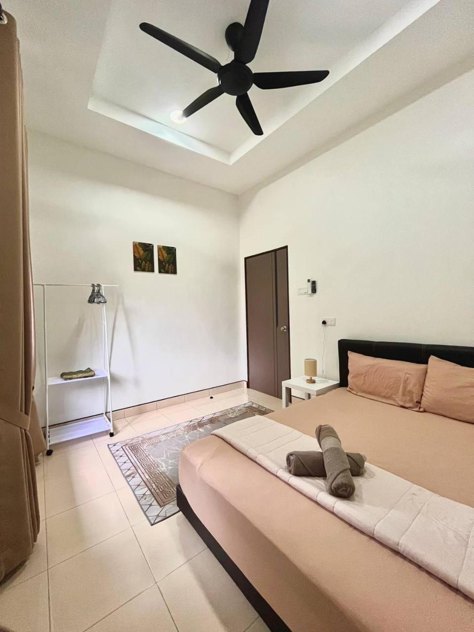 Delima Guesthouse 3 bedroom,2 toilet photo 7