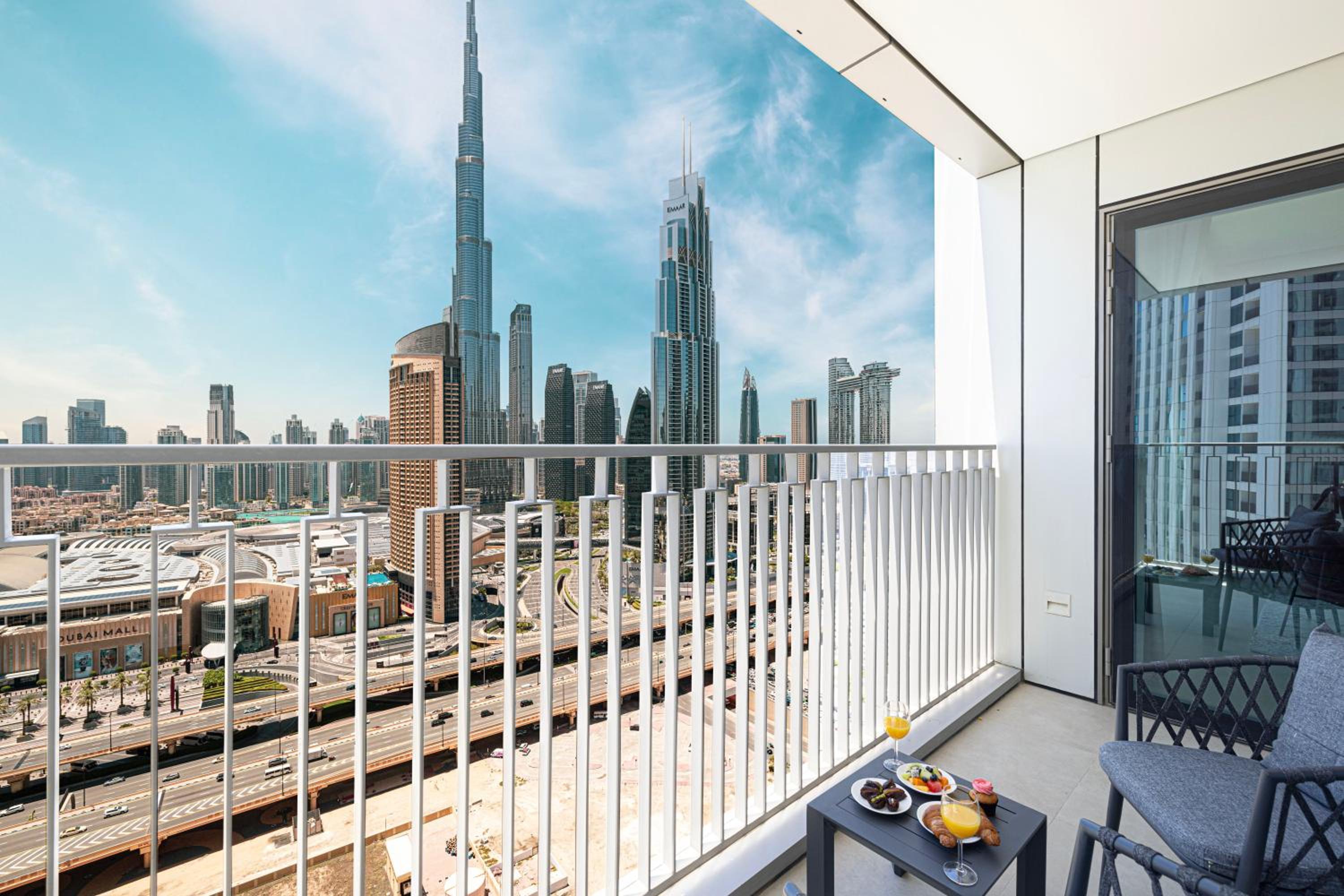 Stunning Two-Bedroom Apartment with Skyline View & walk to Dubai Mall by TerraHome