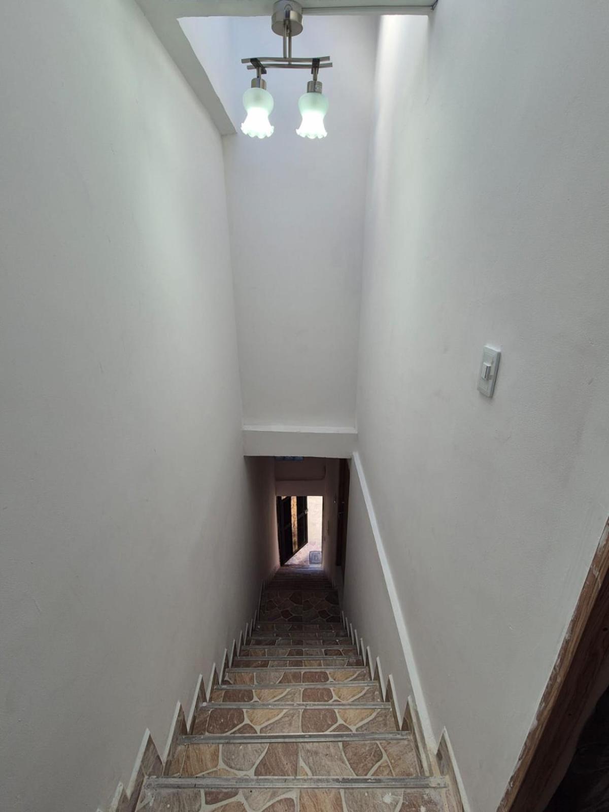 GIGANTE y ELEGANTE APARTAMENTO UNIFAMILIAR