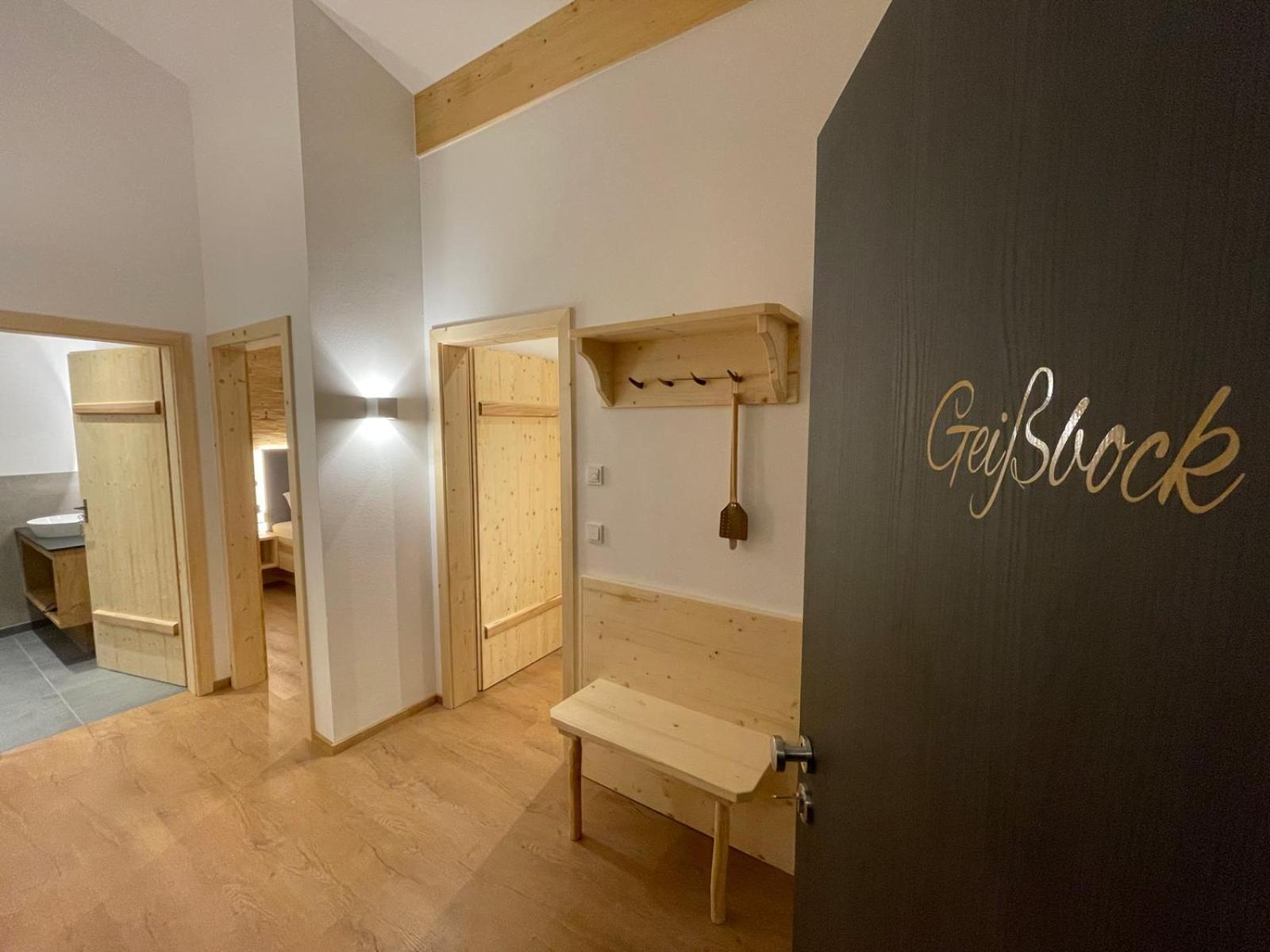 Stadl Lodge Hinterstein - Skipass im Winter und Bergbahnen im Sommer inklusive