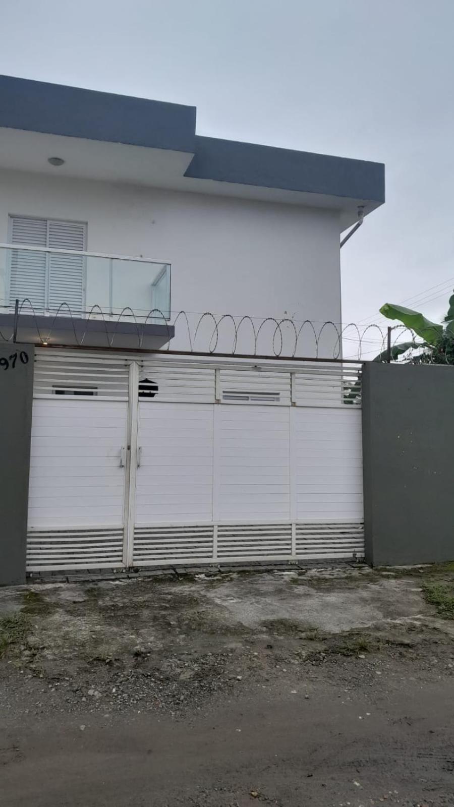 Casa Luciano Bertioga SP