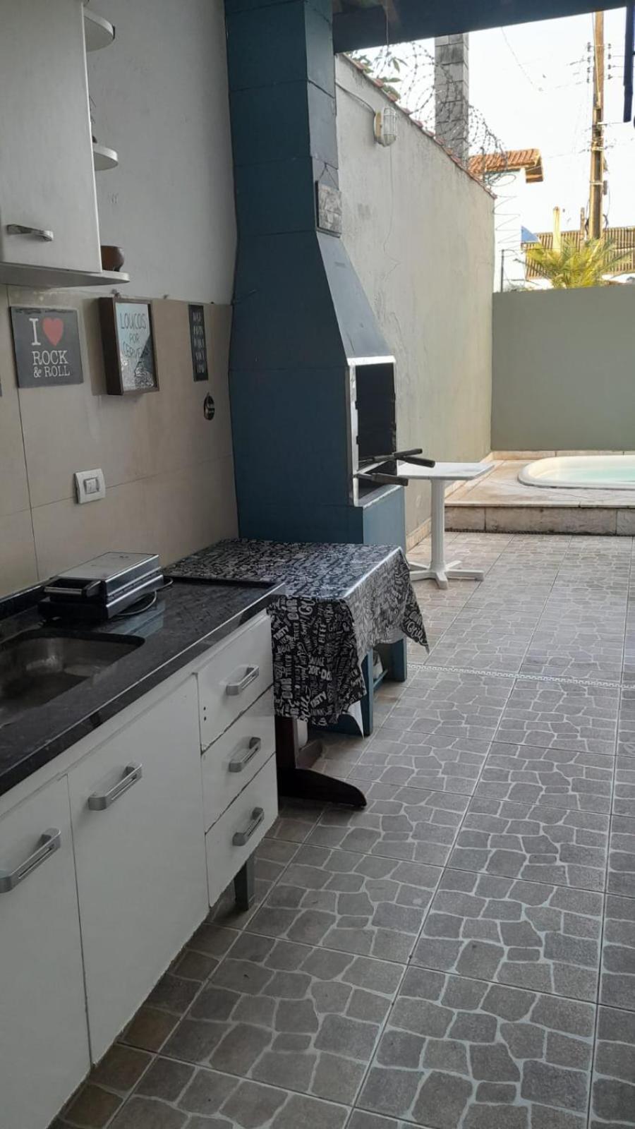 Casa Luciano Bertioga SP