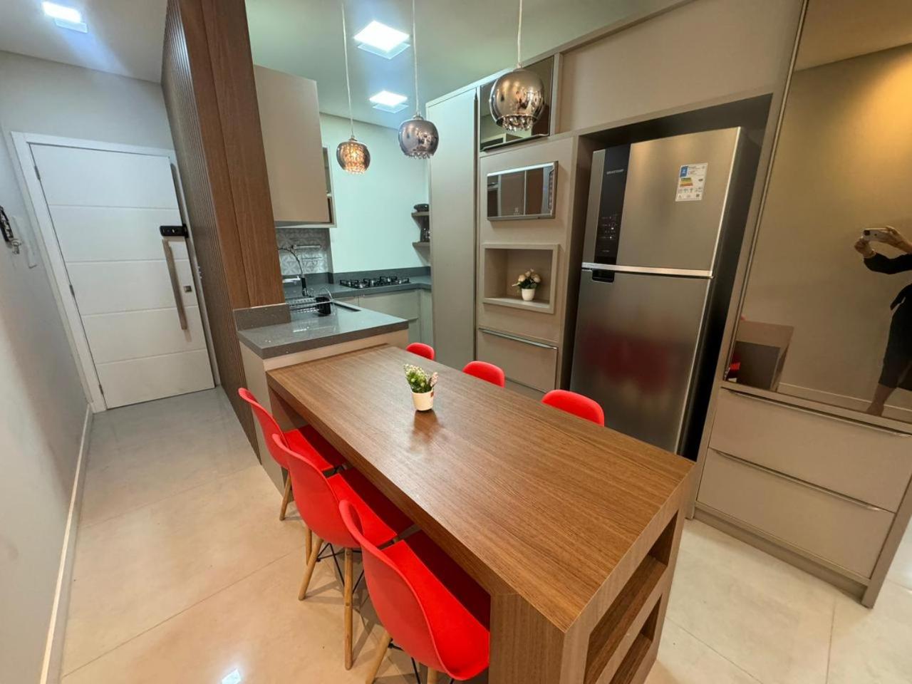 cod 165 - Apartamento com piscina á 350m do mar