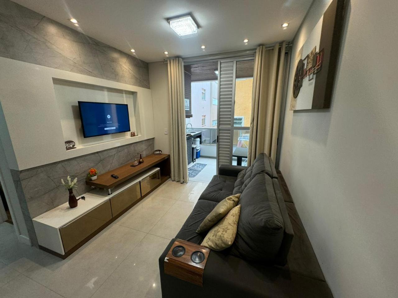 cod 165 - Apartamento com piscina á 350m do mar