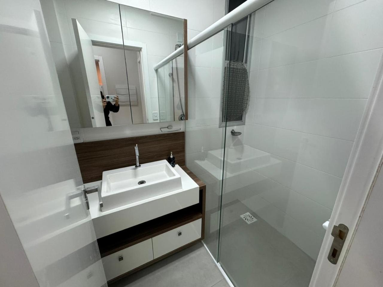 cod 165 - Apartamento com piscina á 350m do mar