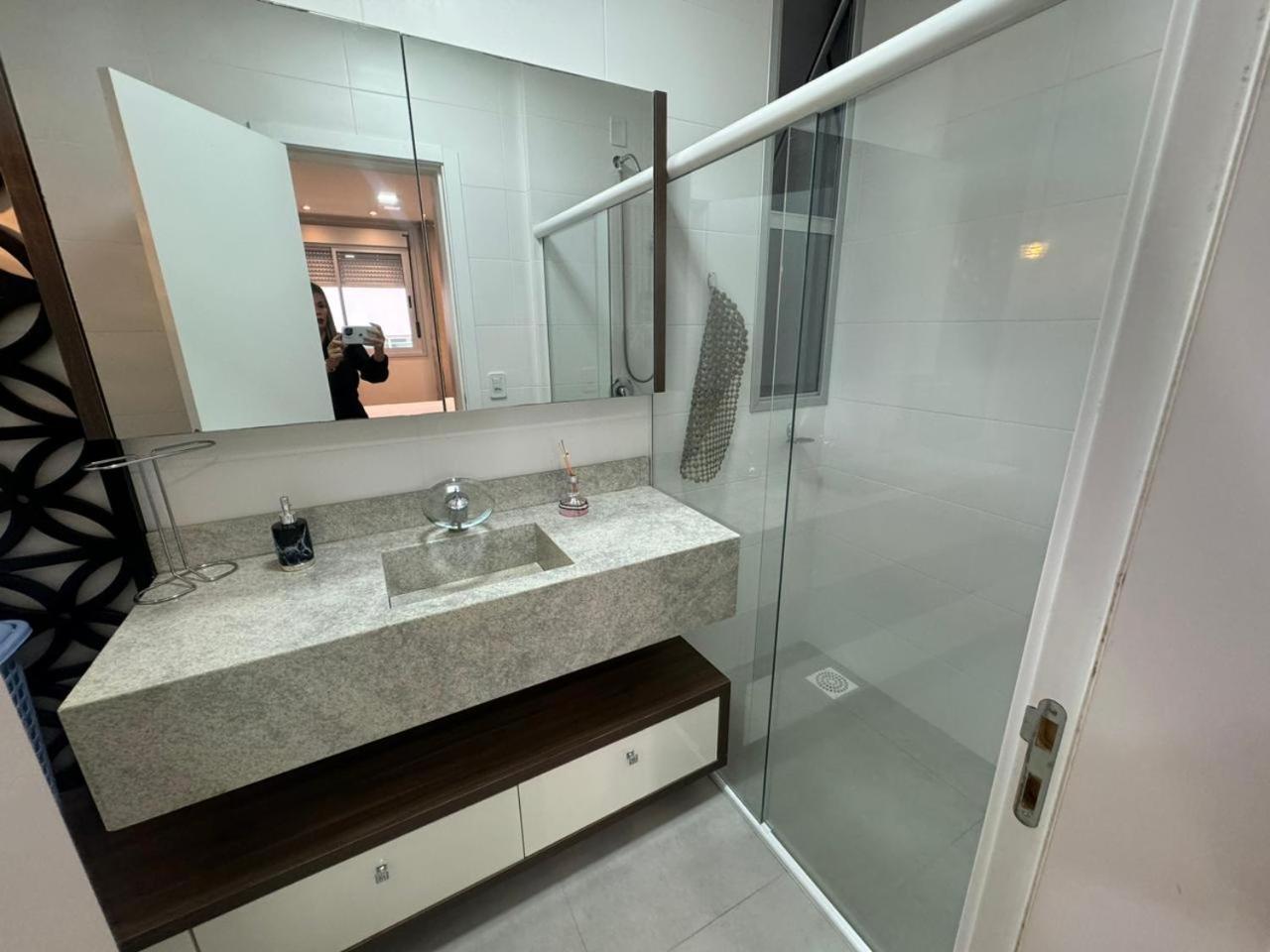 cod 165 - Apartamento com piscina á 350m do mar