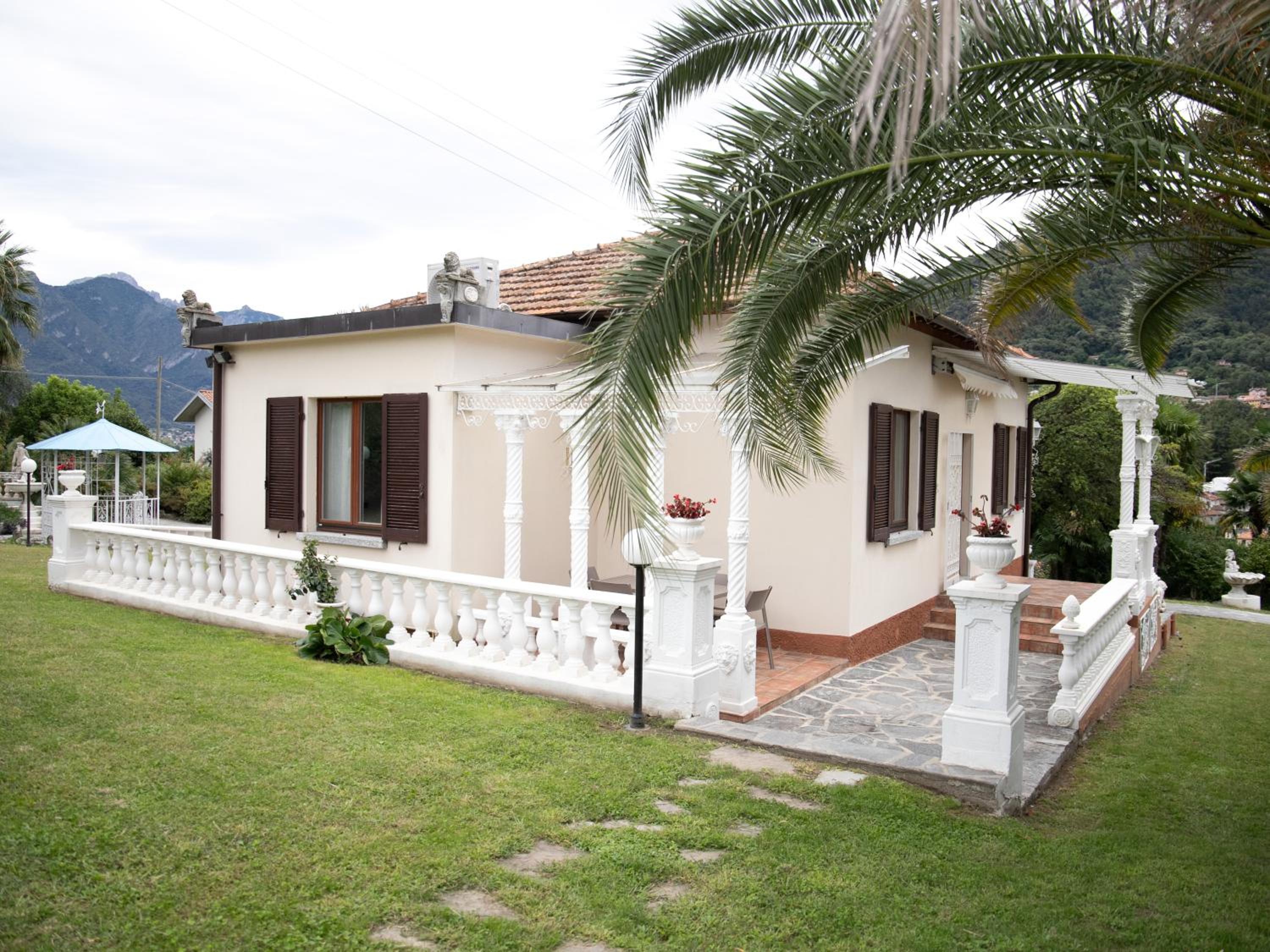 Casa Aurea