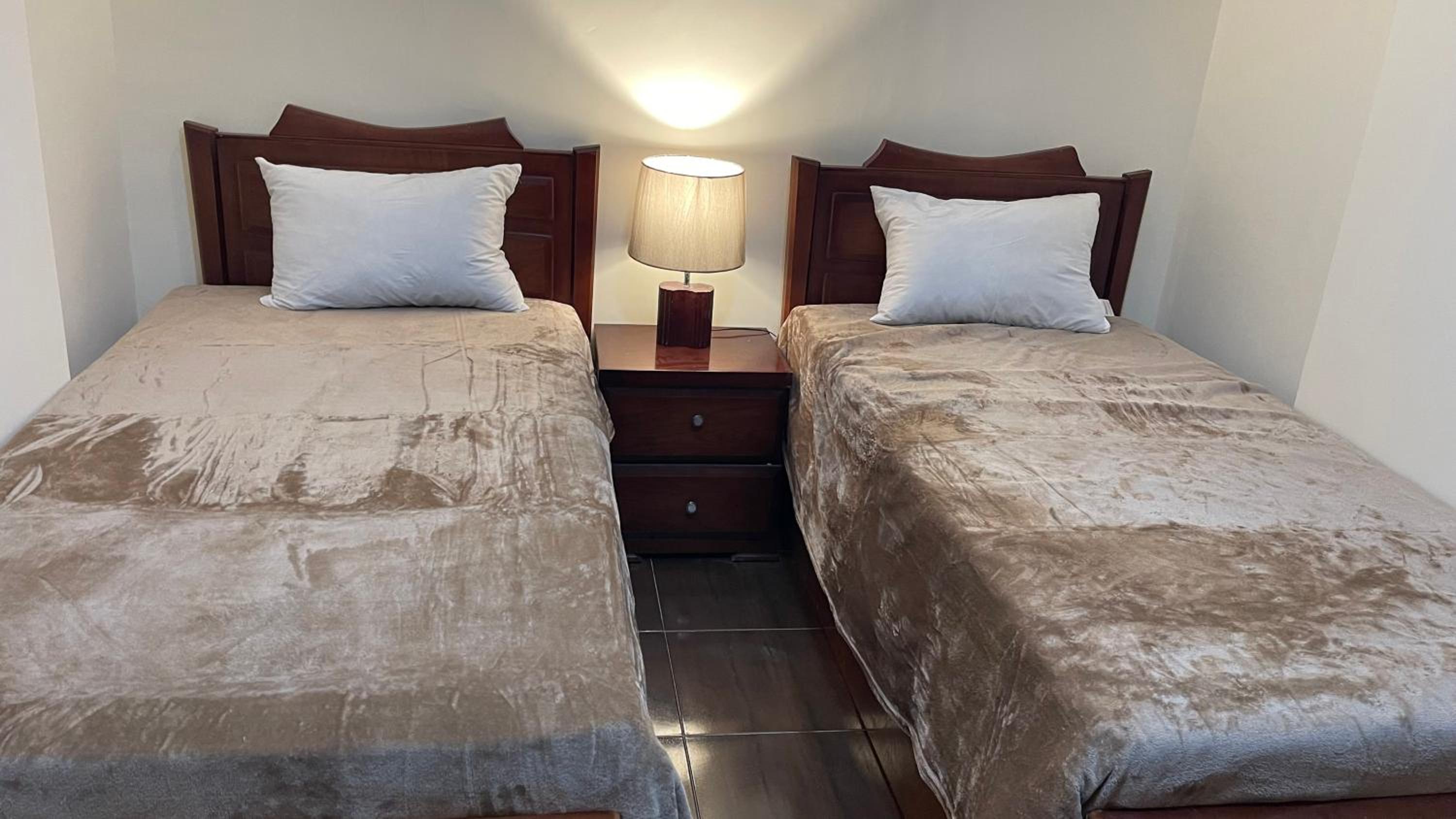 Fancy apartment fully furnished close to the airport