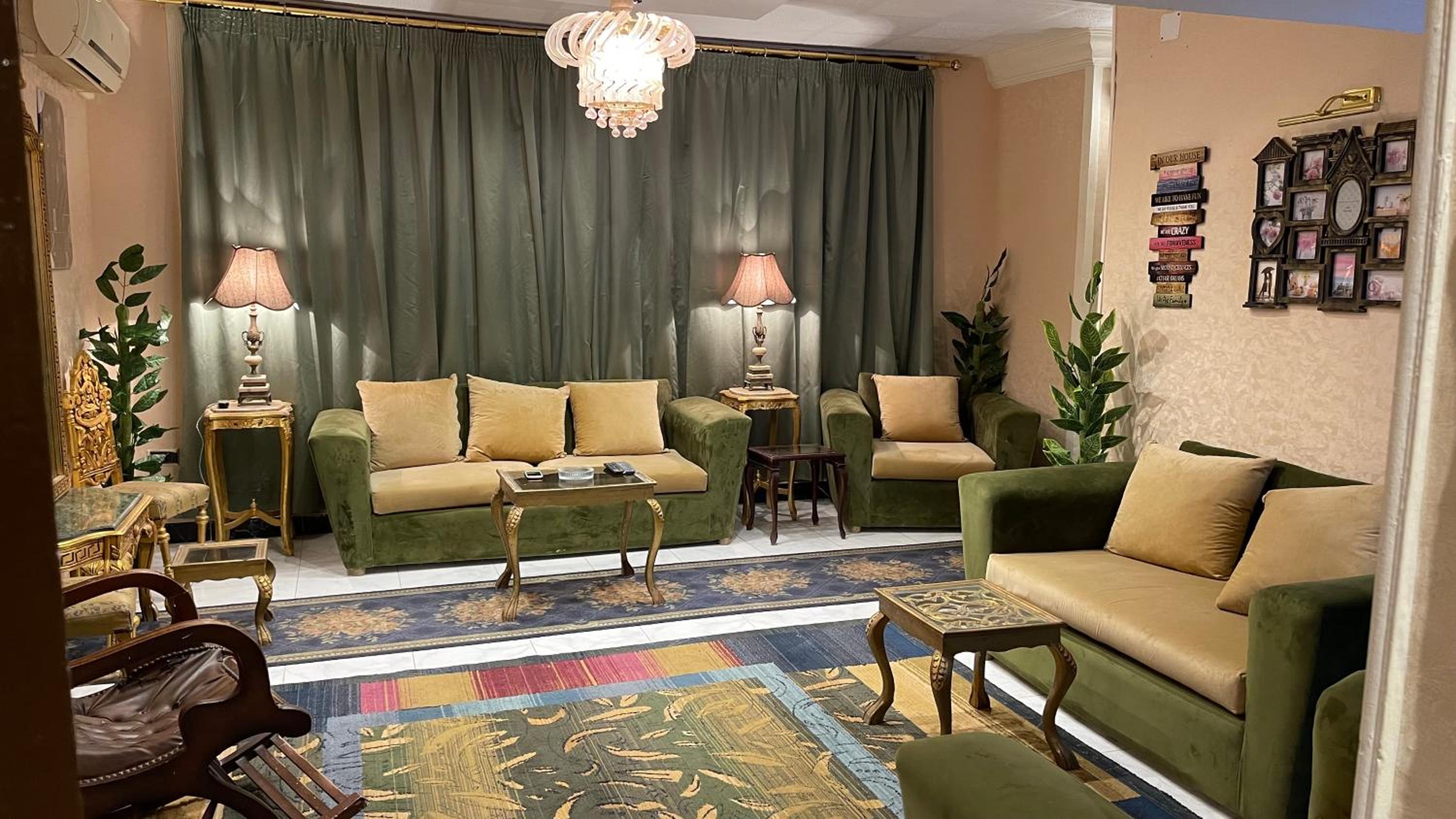 Fancy apartment fully furnished close to the airport