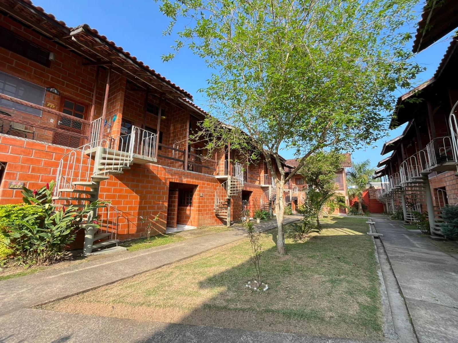 Apartamento a 200 metros da Praia do Sapê em Ubatuba